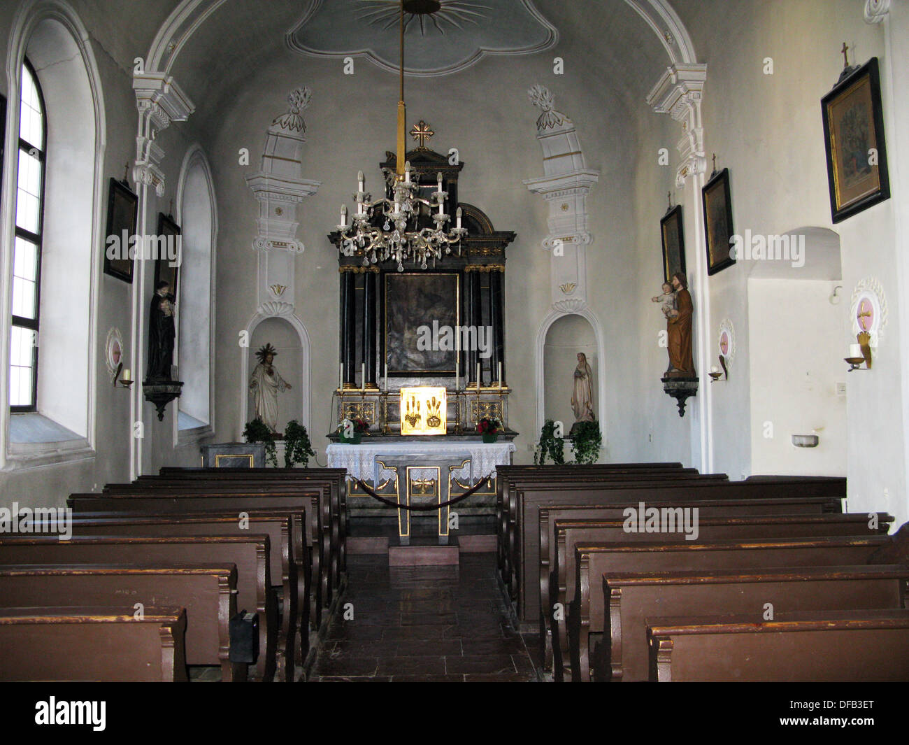 Österreich Kitzbühel Europa Kirchenraum in typisch österreichisch Stockfoto Österreich Kitzbühel Europa Kirchenraum in typisch österreichisch Stockfoto
