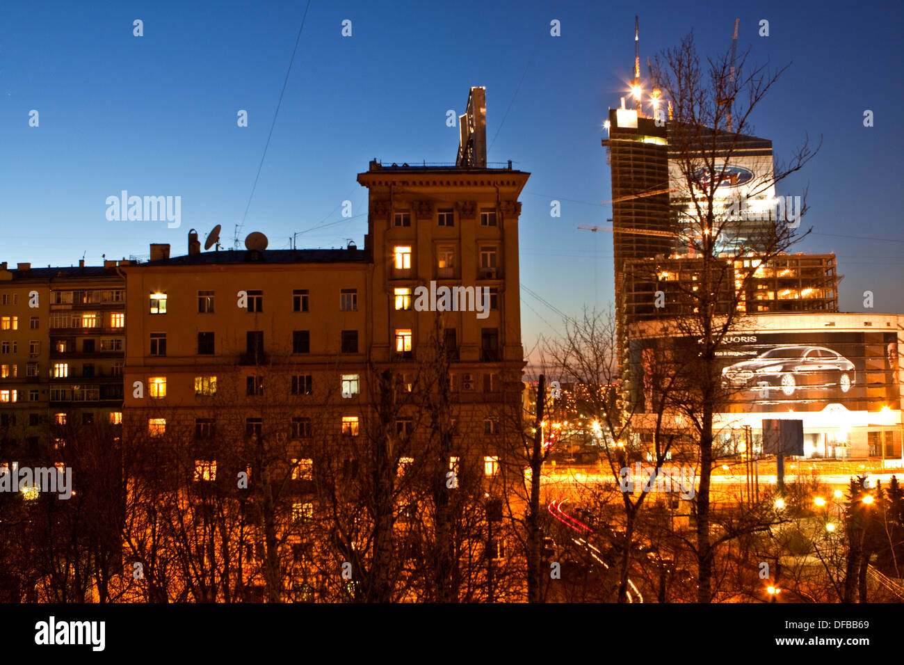 Twilight in Moskau, Russland, vom Wohnhaus aus gesehen Stockfoto