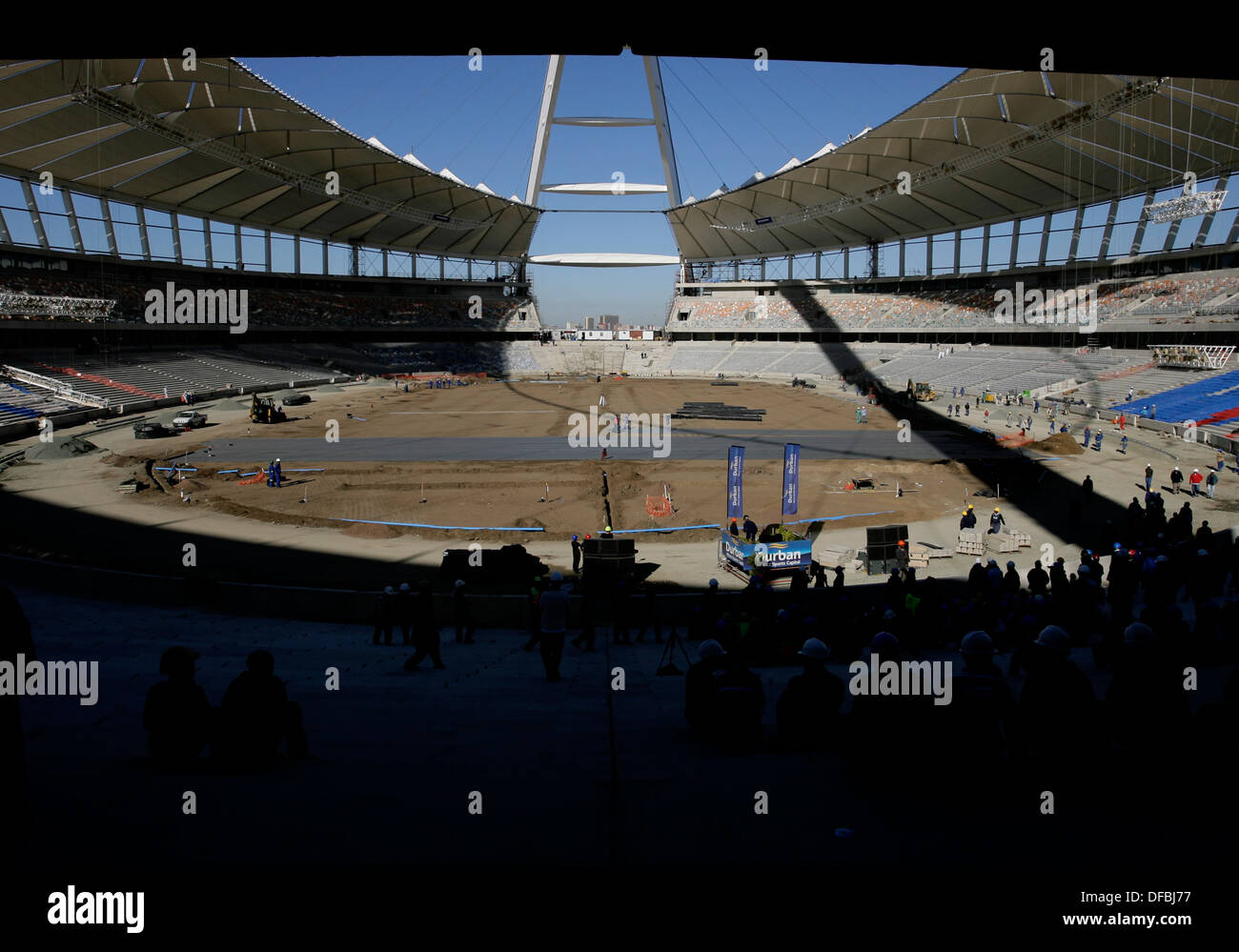 Weitblick Moses Mabhida Stadium bringen gebaut für 2010 Fifa World Cup in Durban KwaZulu Natal South Africa am 26 Juli 2009.Photo Stockfoto