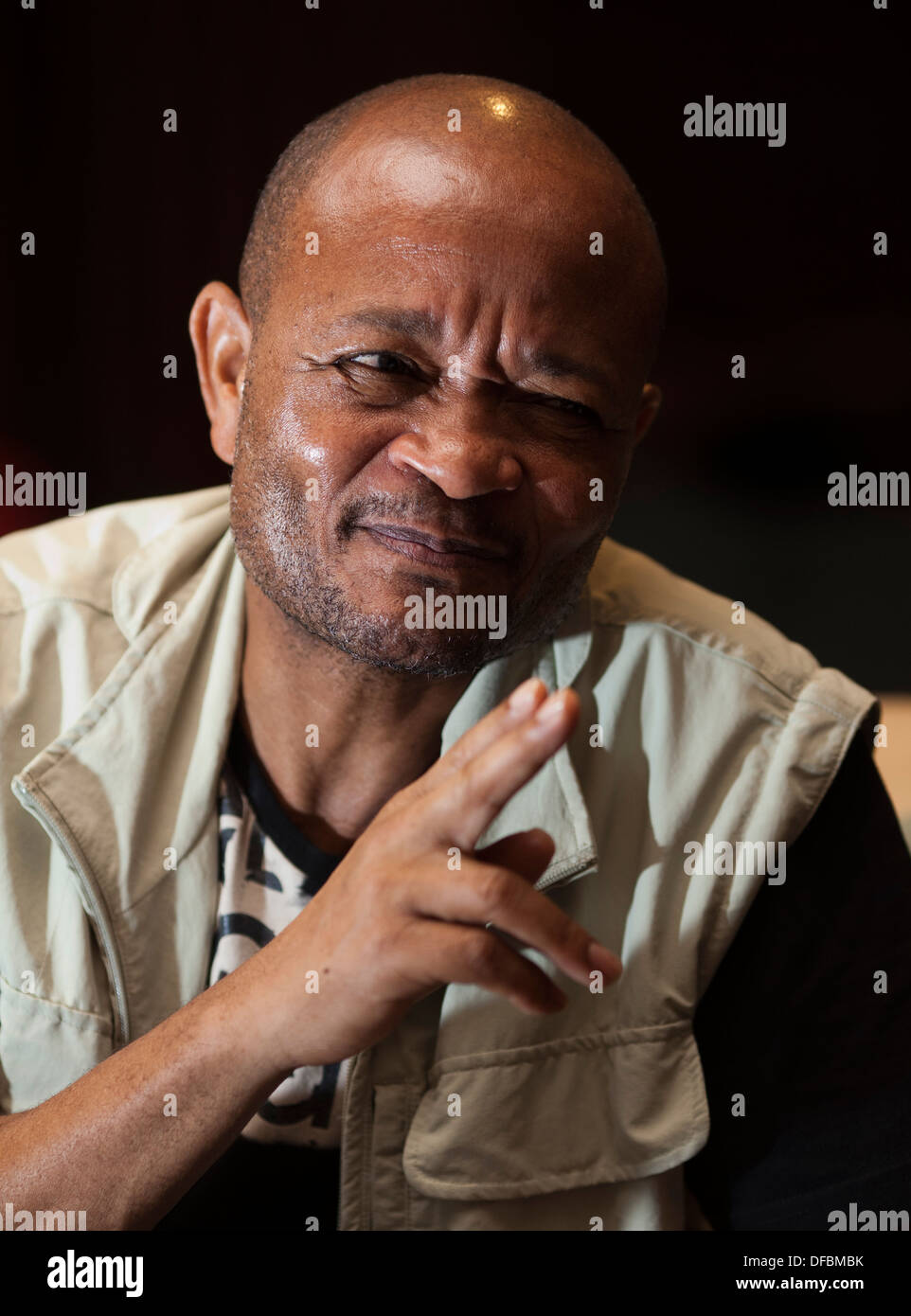 Senzo Mchunu, MEC für Bildung auf KwaZulu-Natal, spricht in einem Interview, 25. Februar 2013. Rogan Ward © 2013 Stockfoto