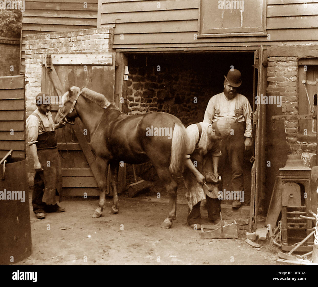 Ein Dorfschmied frühen 1900er Jahren Stockfoto