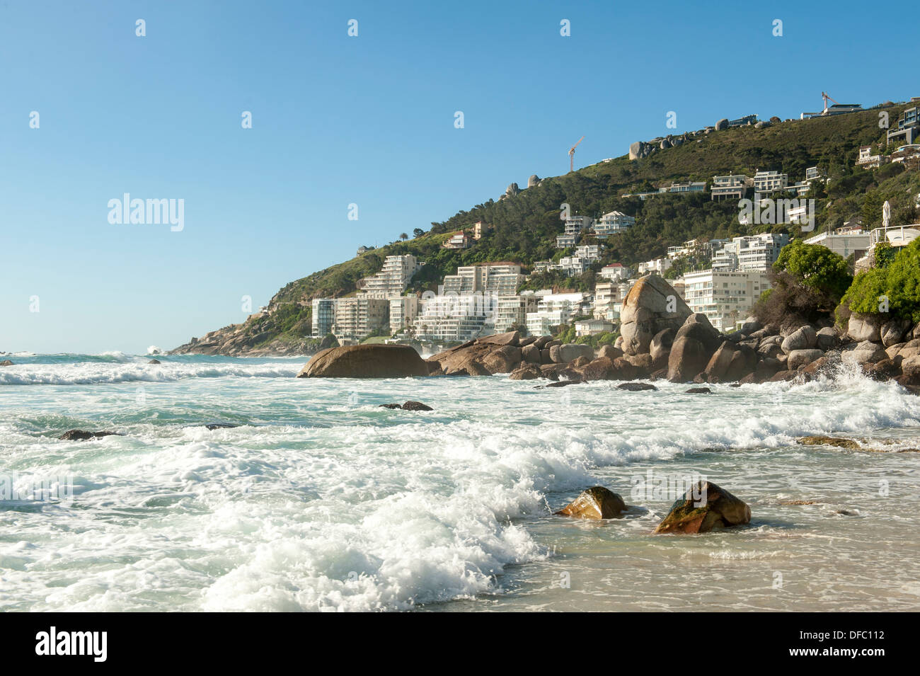 Clifton 3rd Beach ist eine exklusive Wohngegend in Cape Town, Südafrika Stockfoto