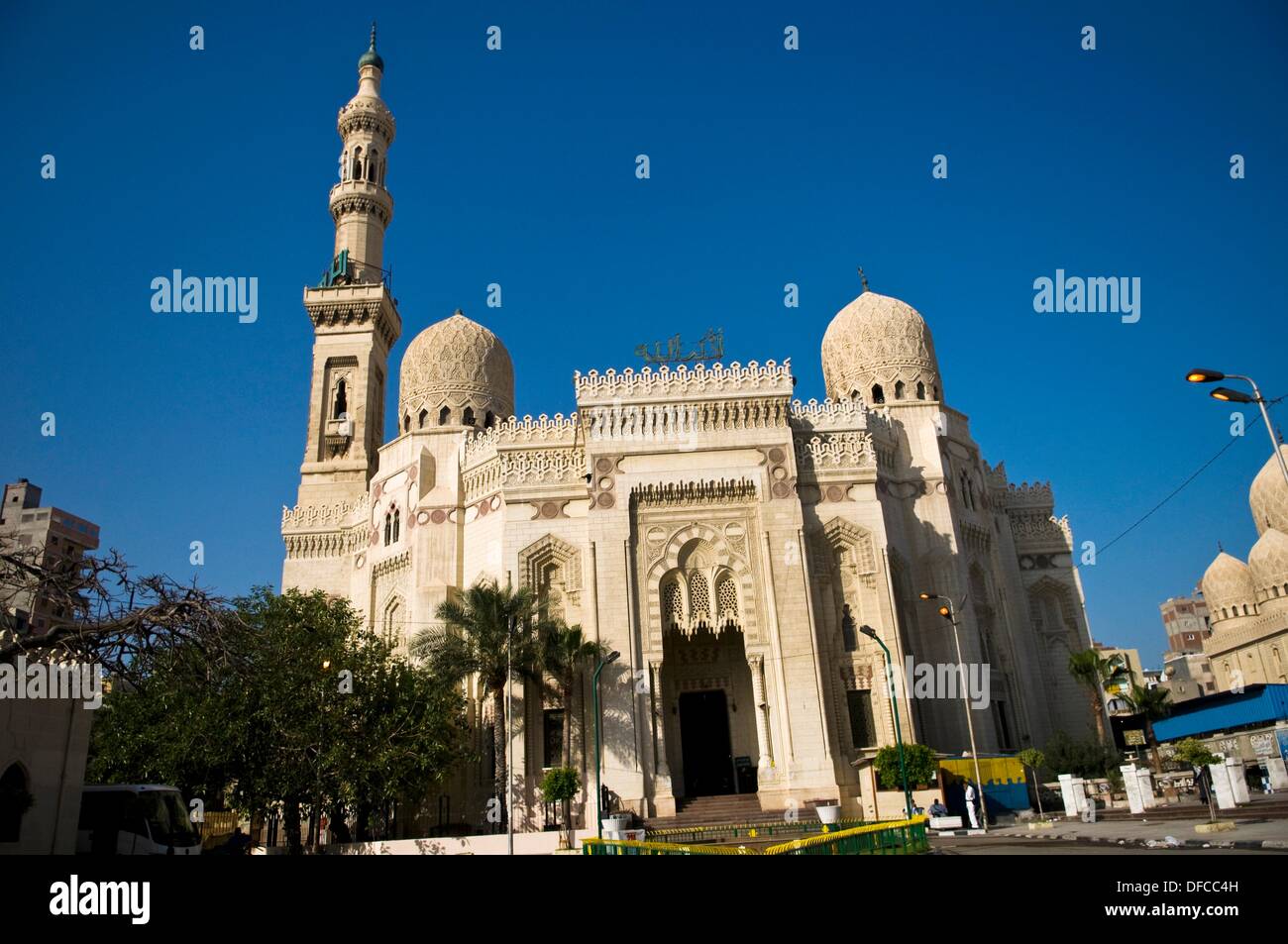 Abu al-Abbas al-Mursi Moschee ist der historischsten und schönsten Moschee  in Alexandria. Es wurde in erster Linie im Jahre 1775 erbaut  Stockfotografie - Alamy