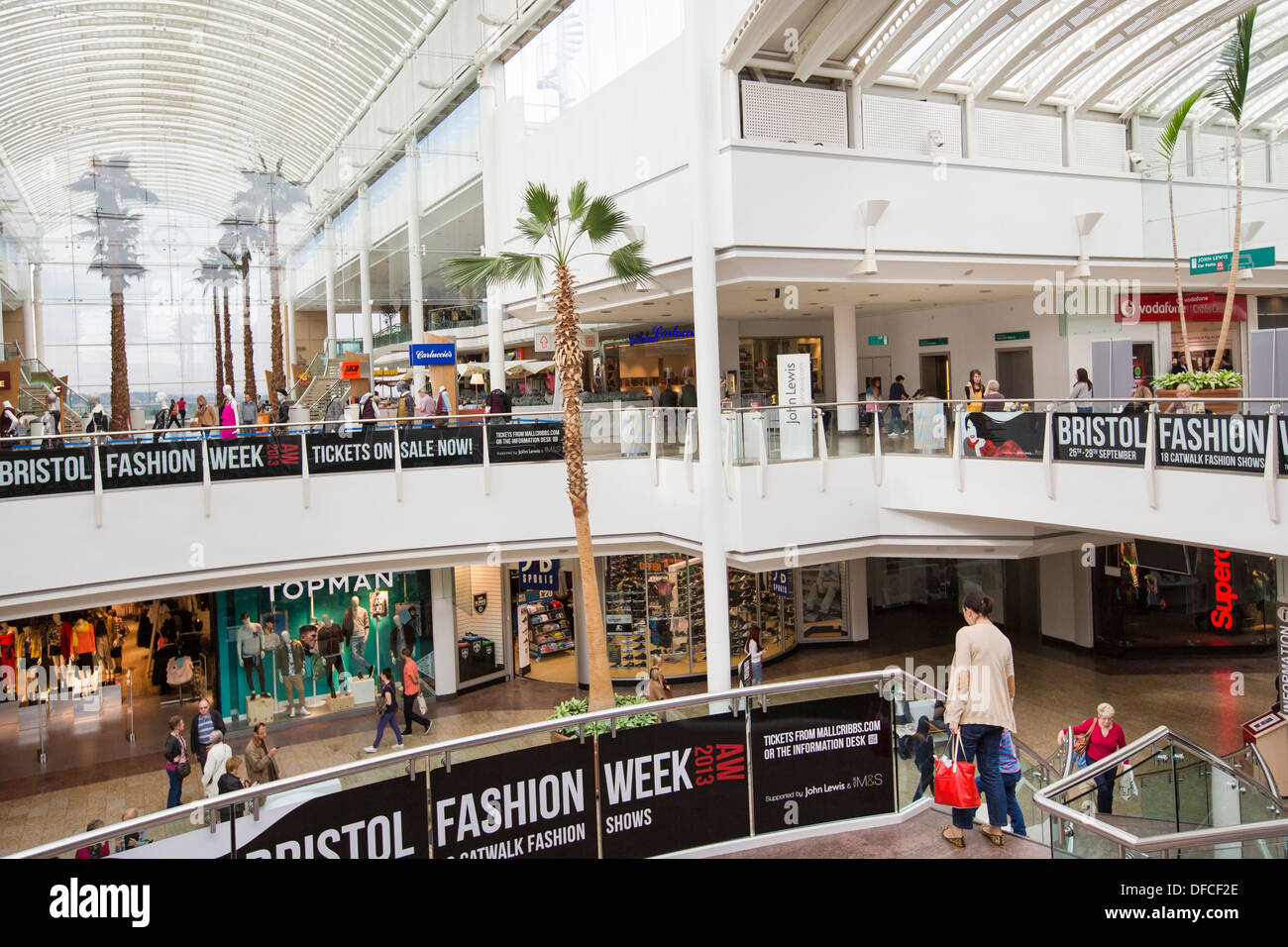 Bristol Shopping Mall In Uk England Cribbs Causeway Freizeit
