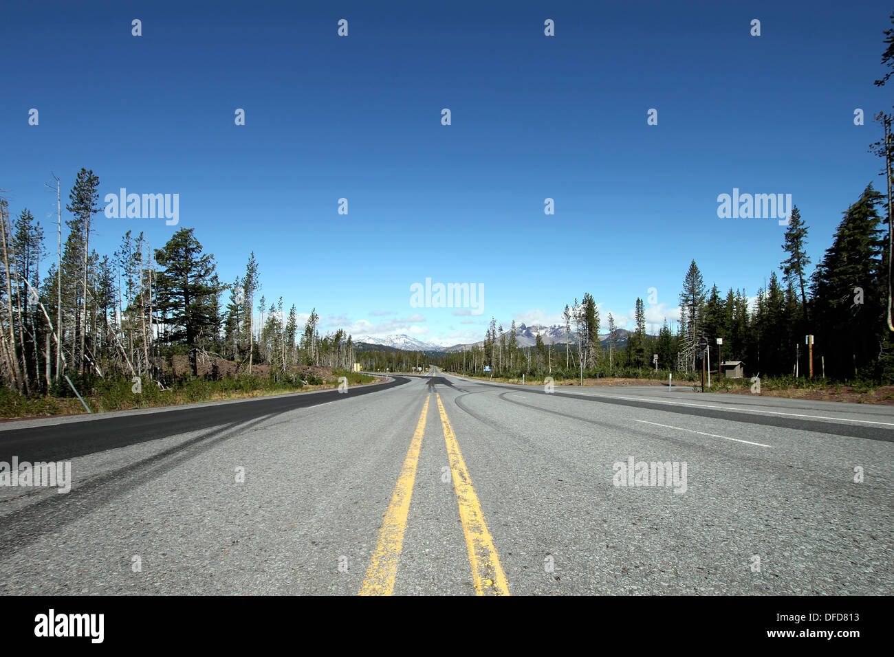 Kaskade-Strecke Scenic Byway Highway in Deschutes County Central Oregon Stockfoto