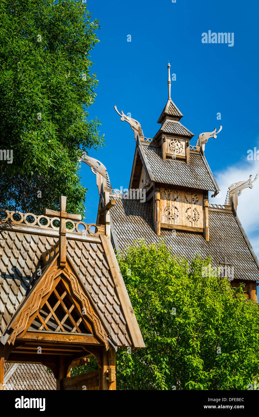 Die Stav Kirche im Scandinavian Heritage Center in Minot, North Dakota, USA. Stockfoto