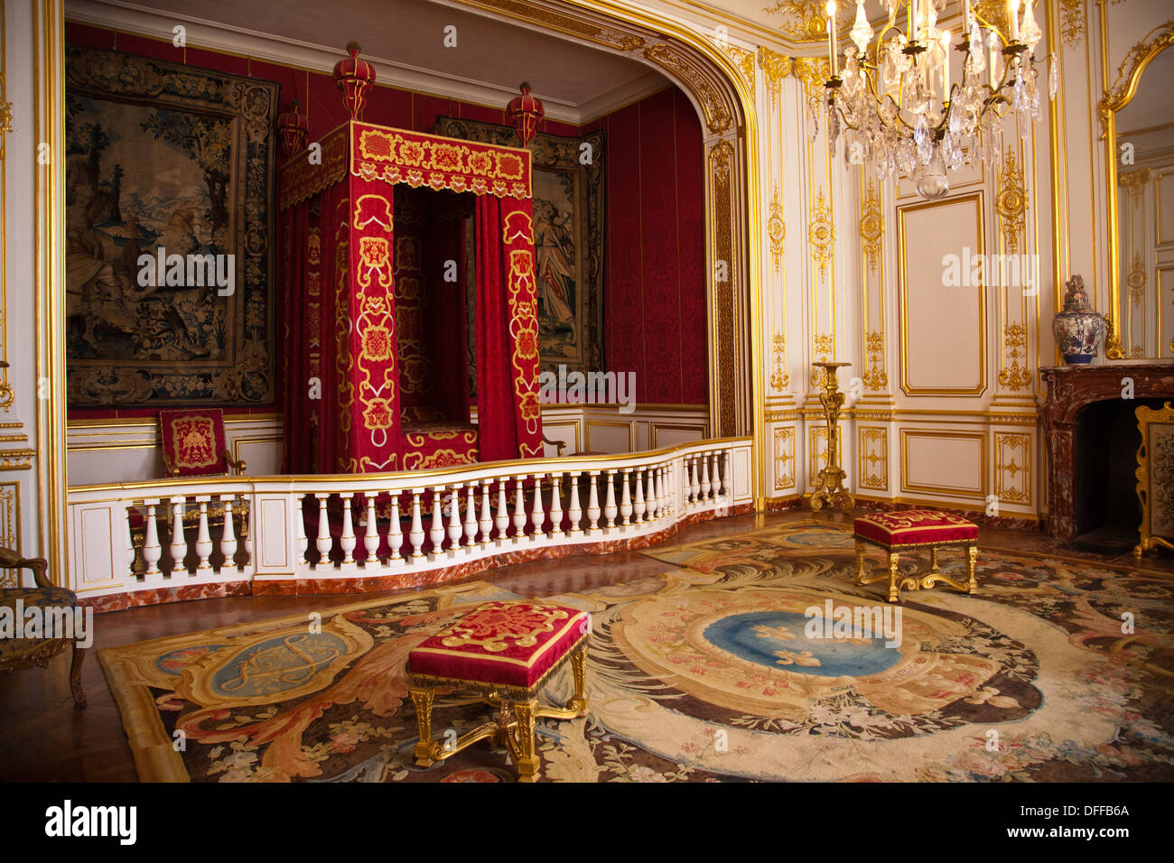 Das Schlafzimmer Von Louis Xiv Im Chateau De Chambord Im