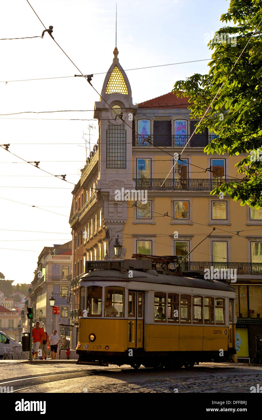 Straßenbahn in Chiado, Lissabon, Portugal, Süd-West-Europa Stockfoto