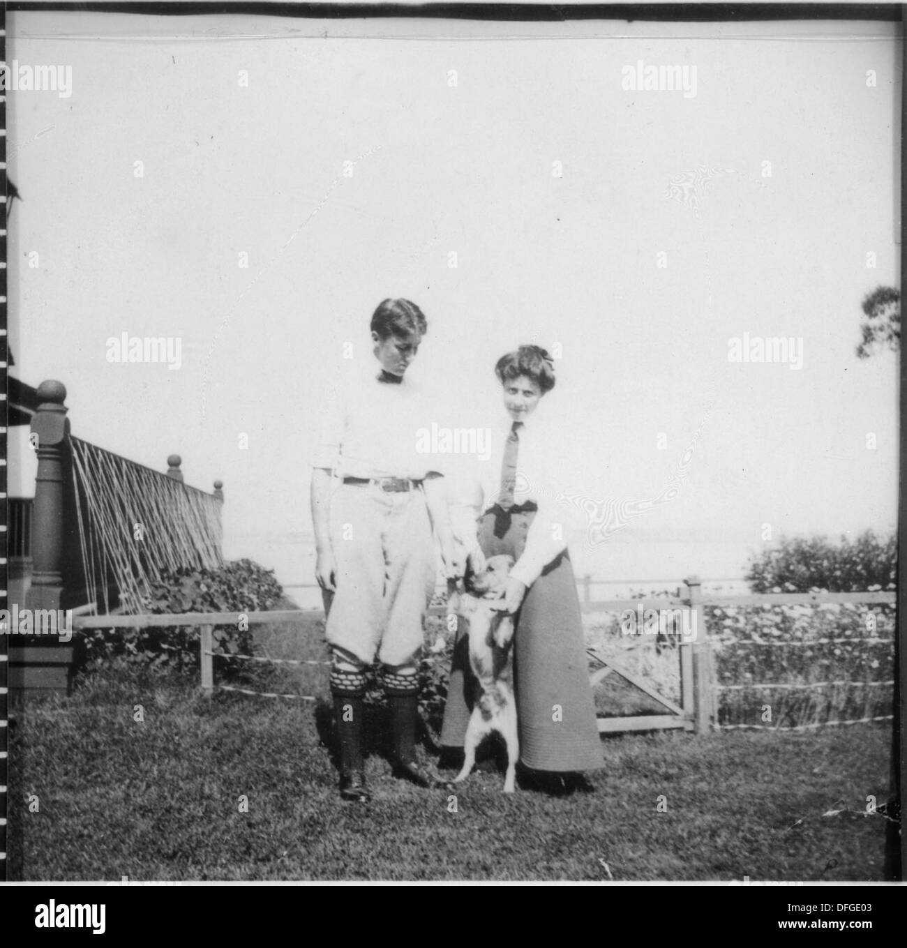 Roosevelt und Helen R. Robinson mit Hund Mike bei Campobello 196908 Stockfoto