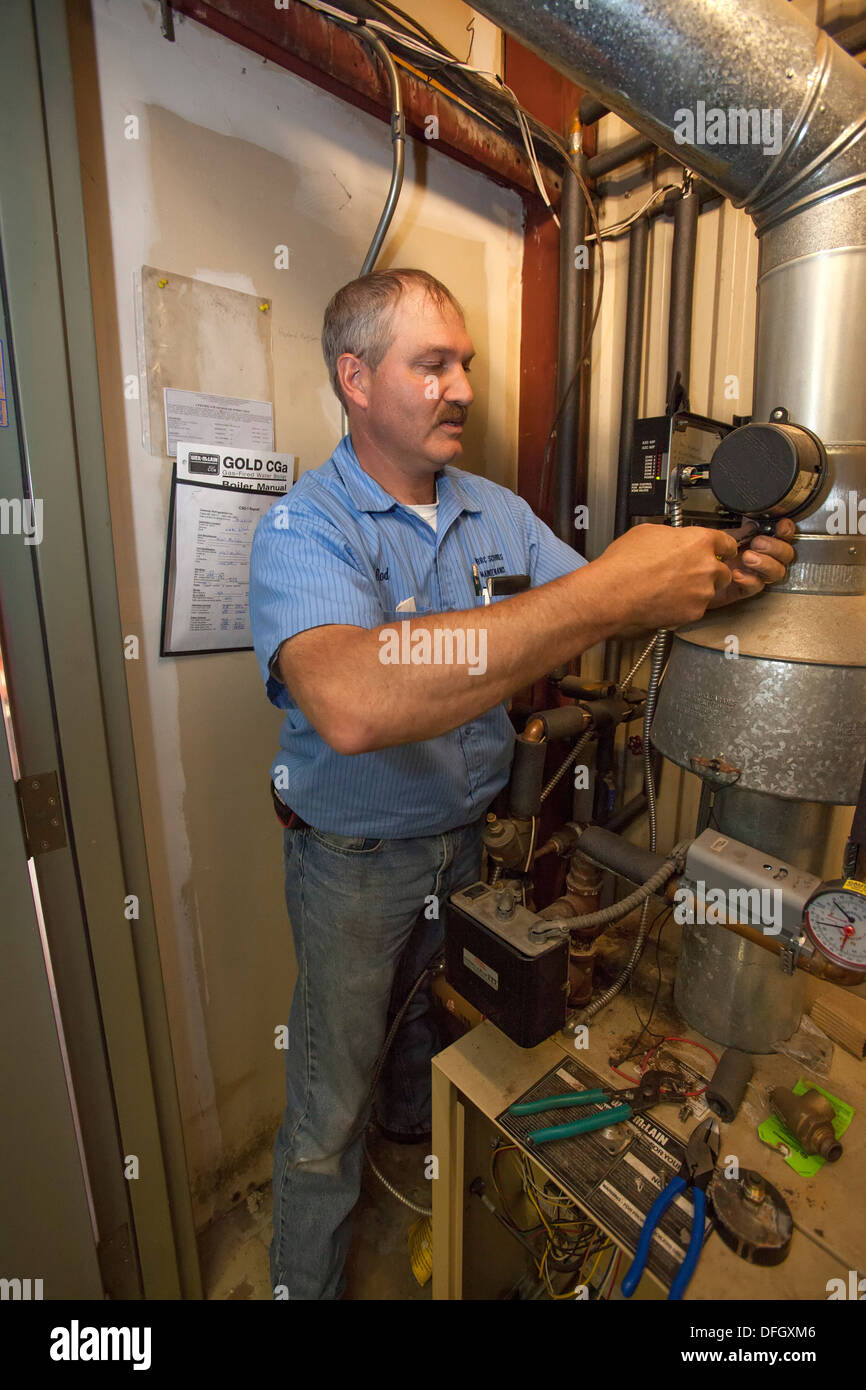 Instandhalter in der öffentlichen Schule Stockfoto