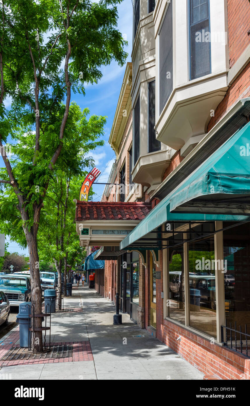 Geschäfte und Restaurants auf der Montana Avenue in der Innenstadt von Billings, Montana, USA Stockfoto