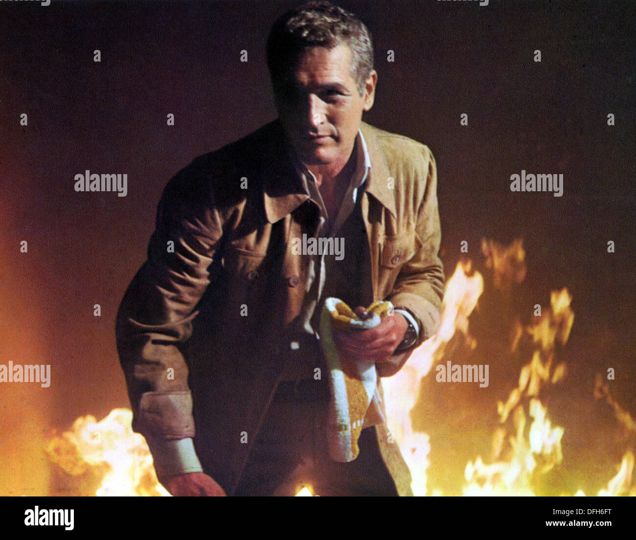 Paul Newman am Set des Films, flammendes Inferno 1974 Stockfoto