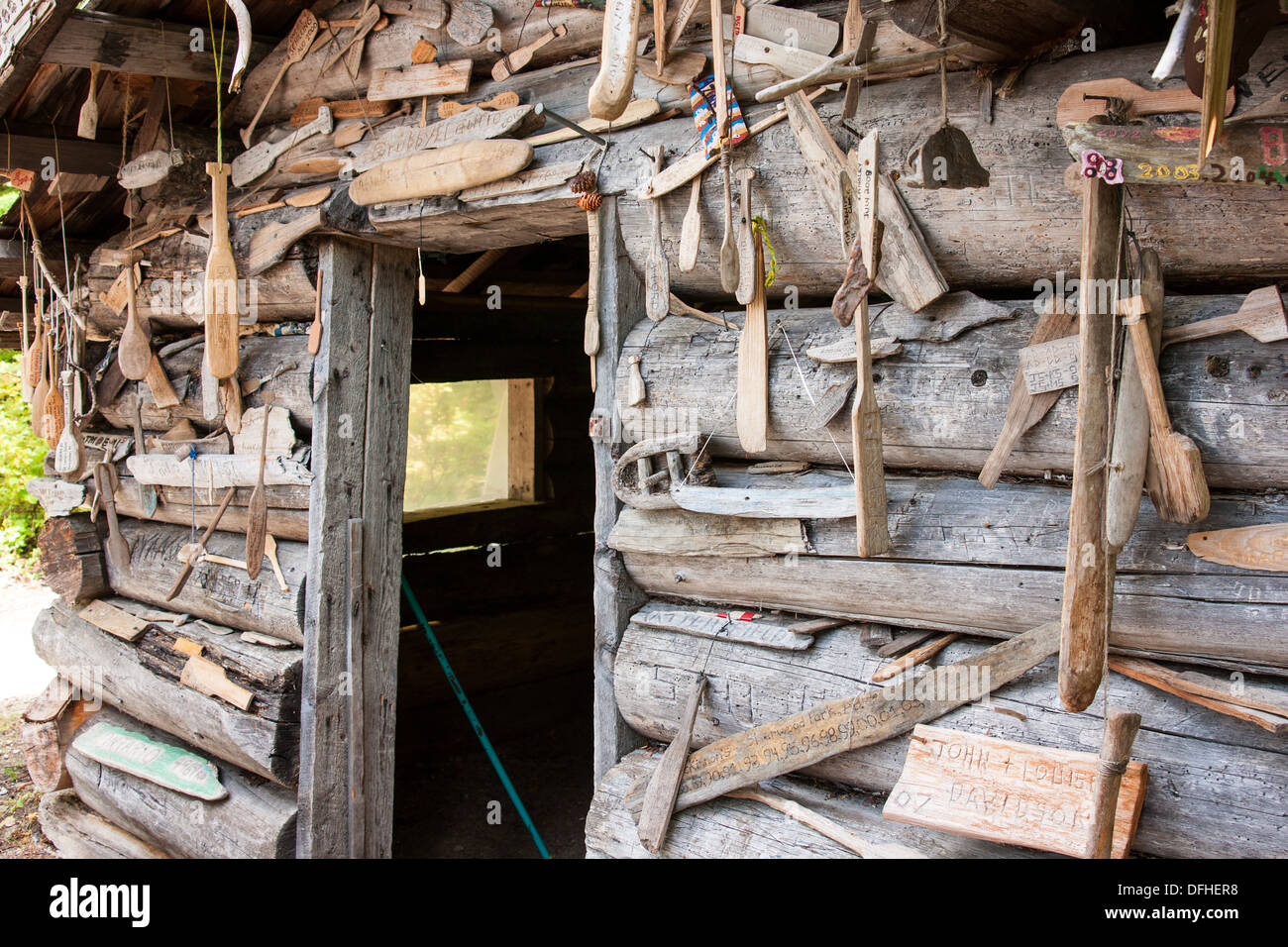 Hogue Trapper Cabin Azure Lake Wells Gray Provincial Park Stockfoto