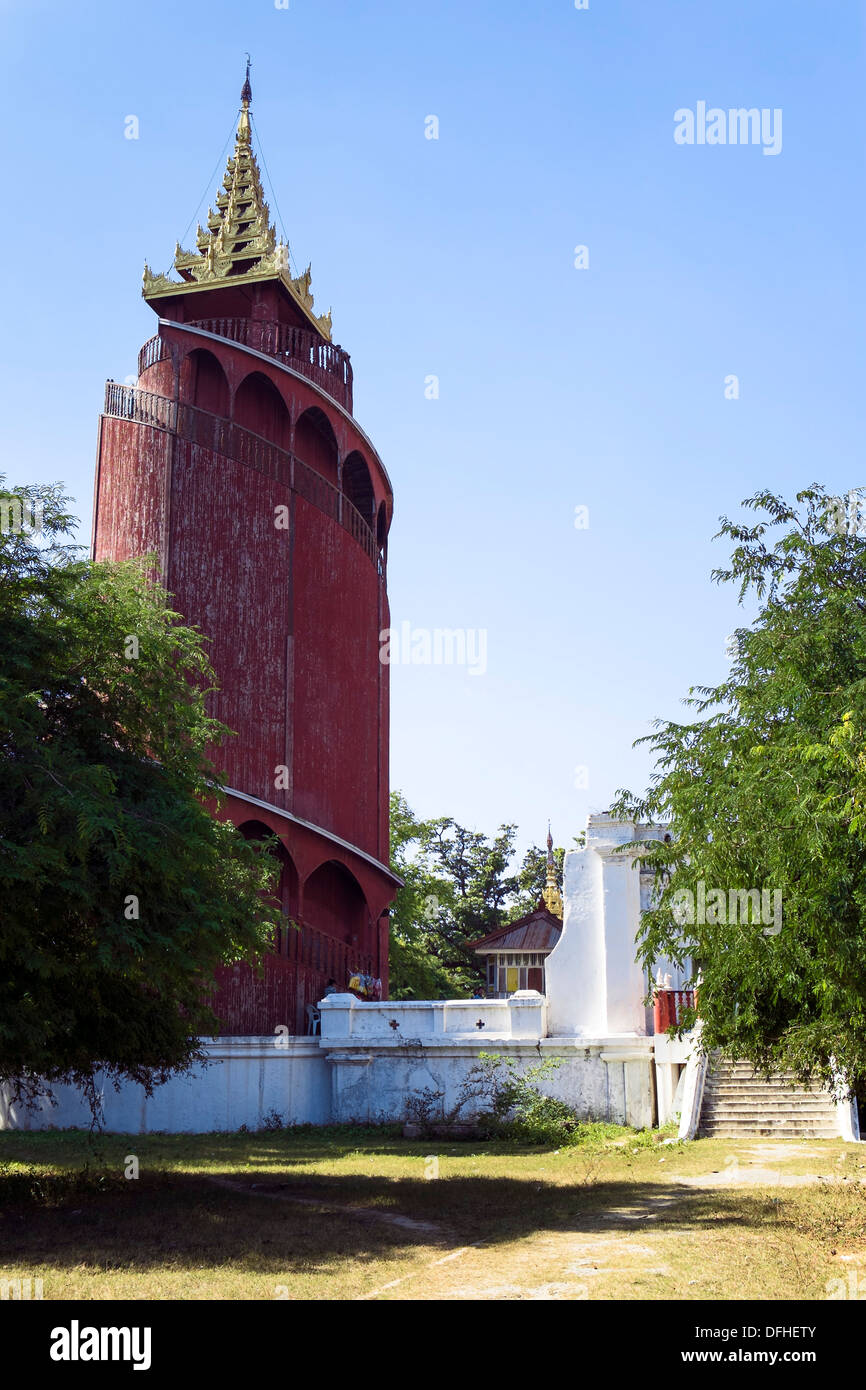 Wachturm, Mandalay Palast, Mandalay, Myanmar, Asien Stockfoto