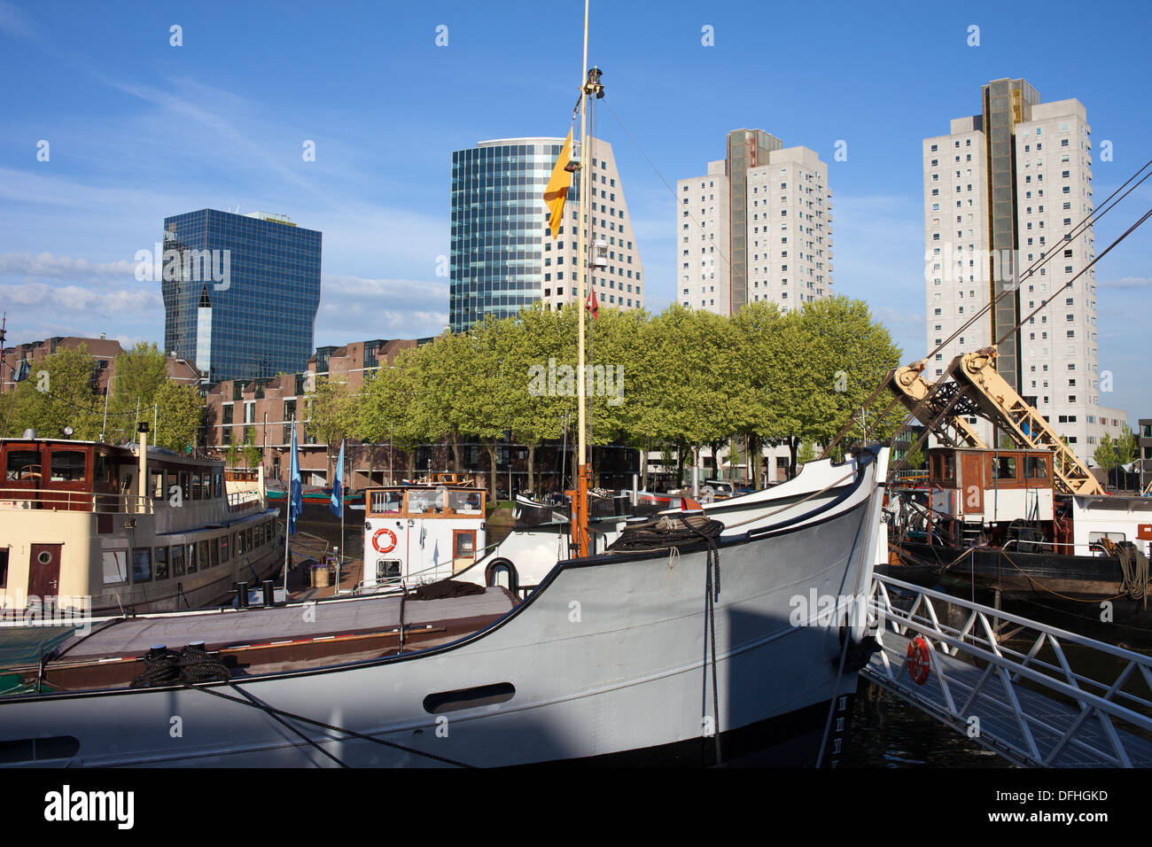 Rotterdam Stadtbild in Holland, Niederlande, Ansicht vom Hafen im Zentrum Stadt. Stockfoto