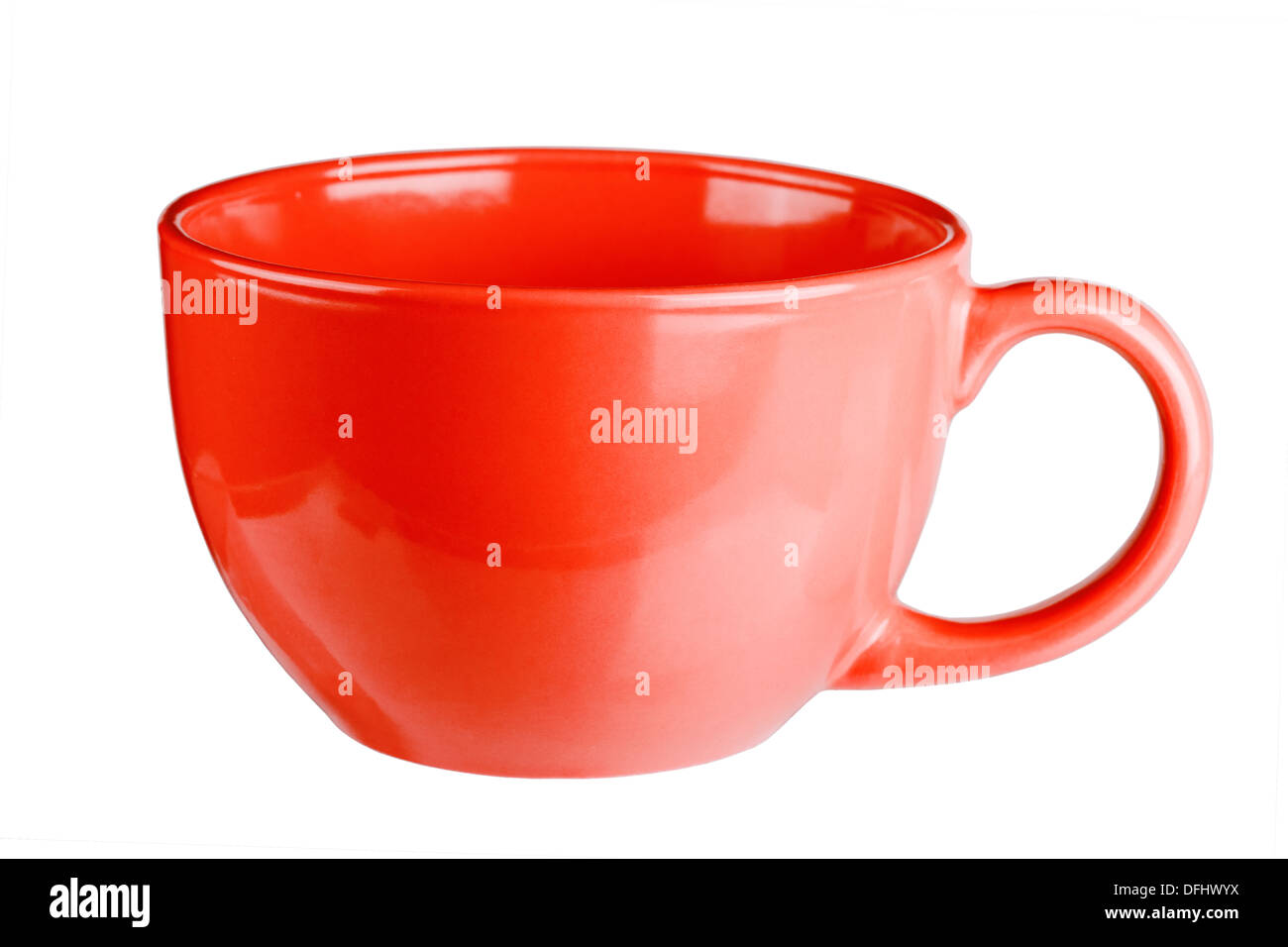 Rot Becher leer Leer für Kaffee oder Tee auf weißem Hintergrund Stockfoto