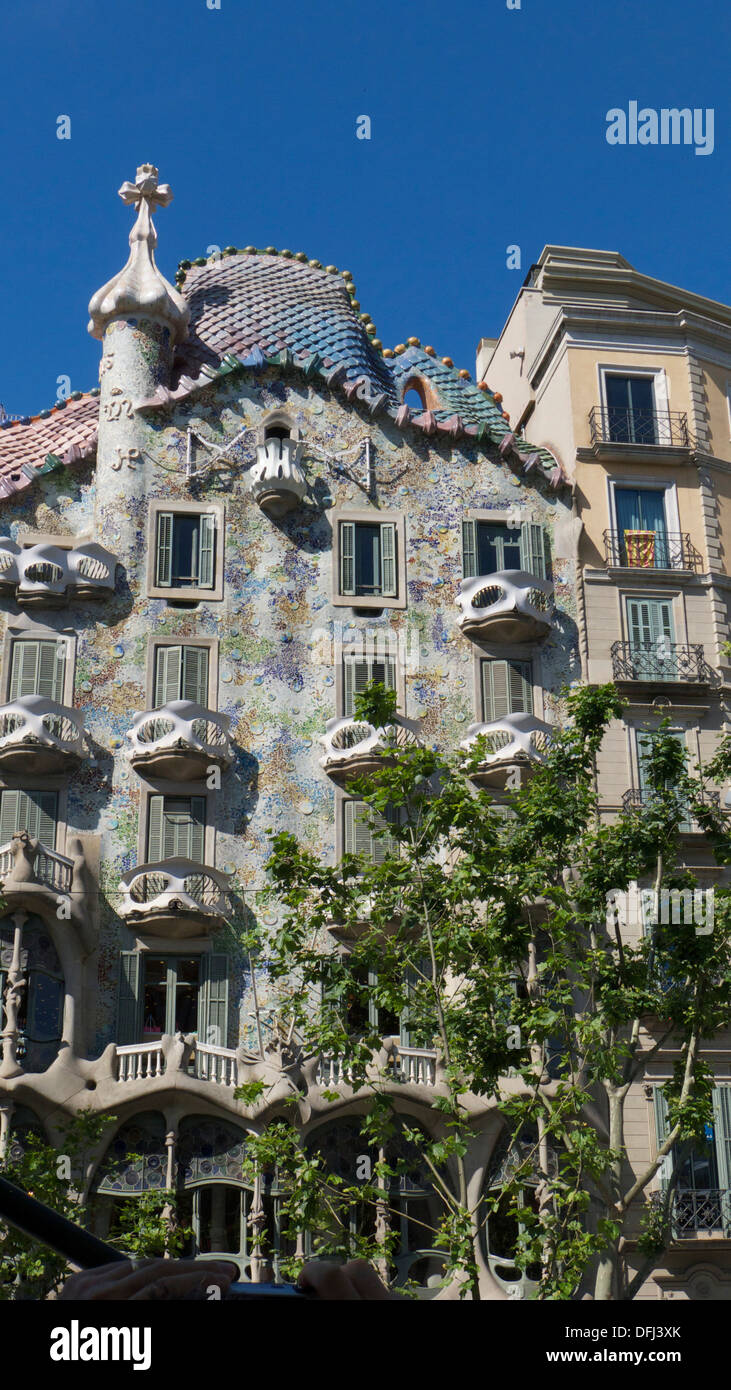 Vertikale Ansicht von Casa Batlló Fassade, Gaudi Gebäude in Barcelona, Spanien Stockfoto