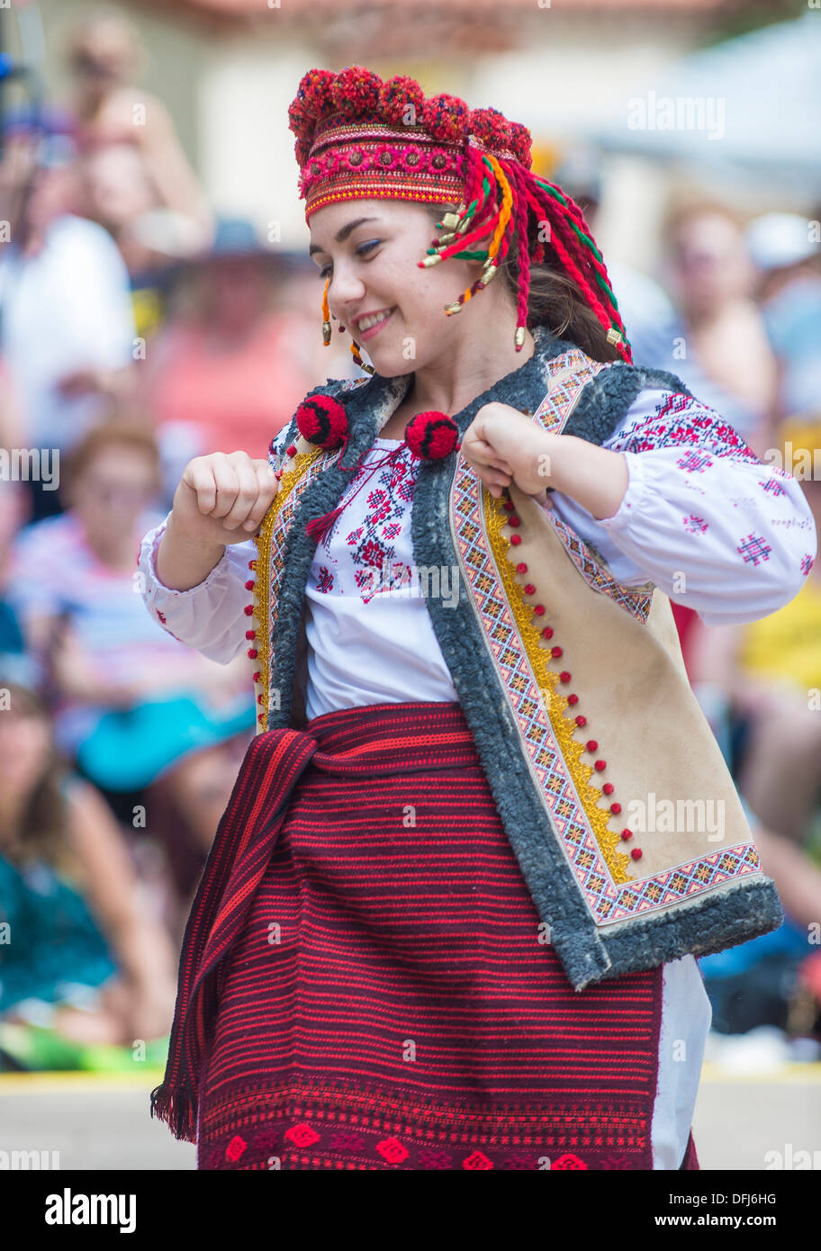 Ukrainischen Folk Tänzer führen während der Ukraine Independence Day Feier auf dem Haus der Ukraine im Balboa Park, San Diego Stockfoto