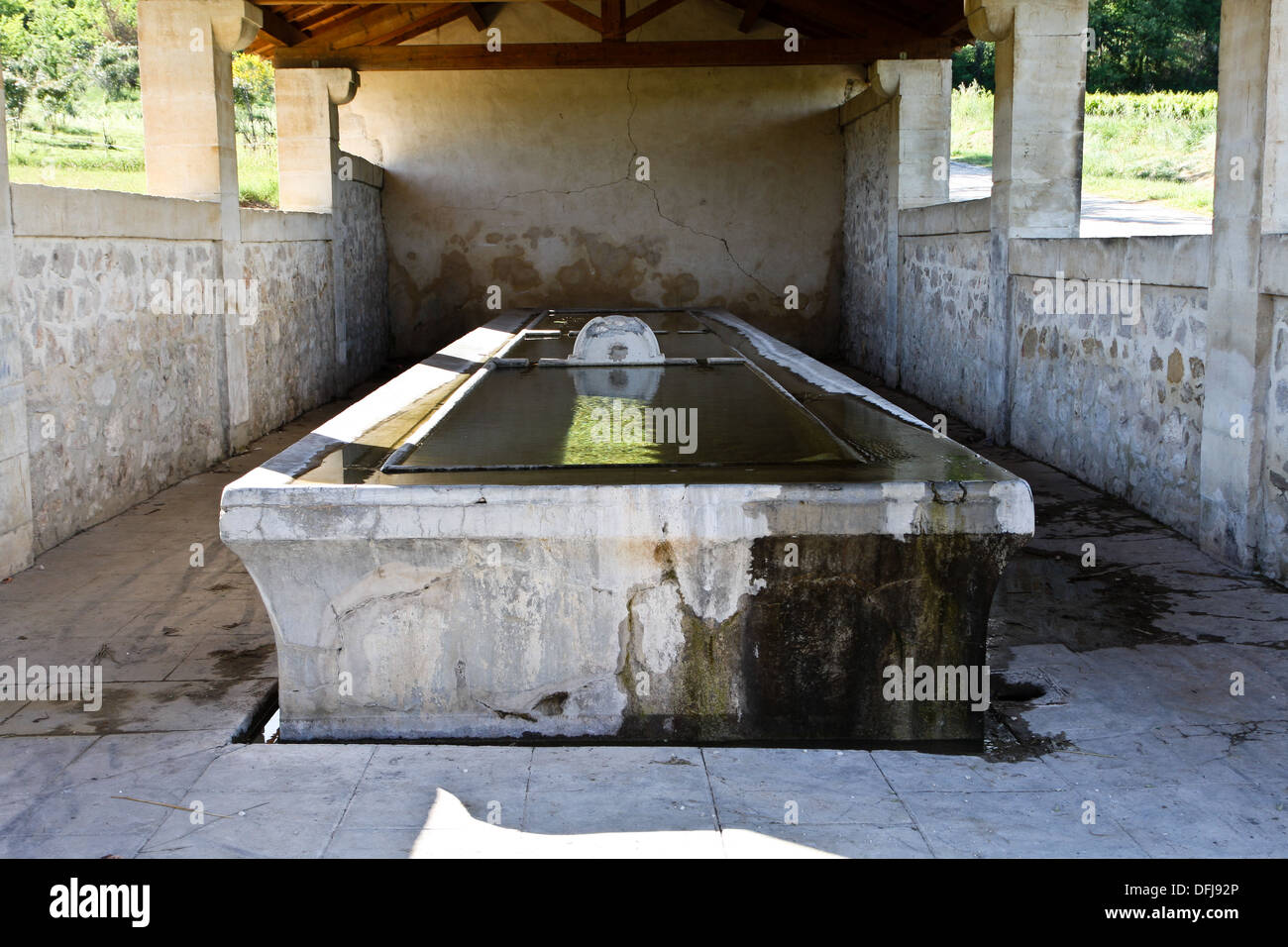 Mittelalterliche Waschhaus, Montpezat, Frankreich. Stockfoto