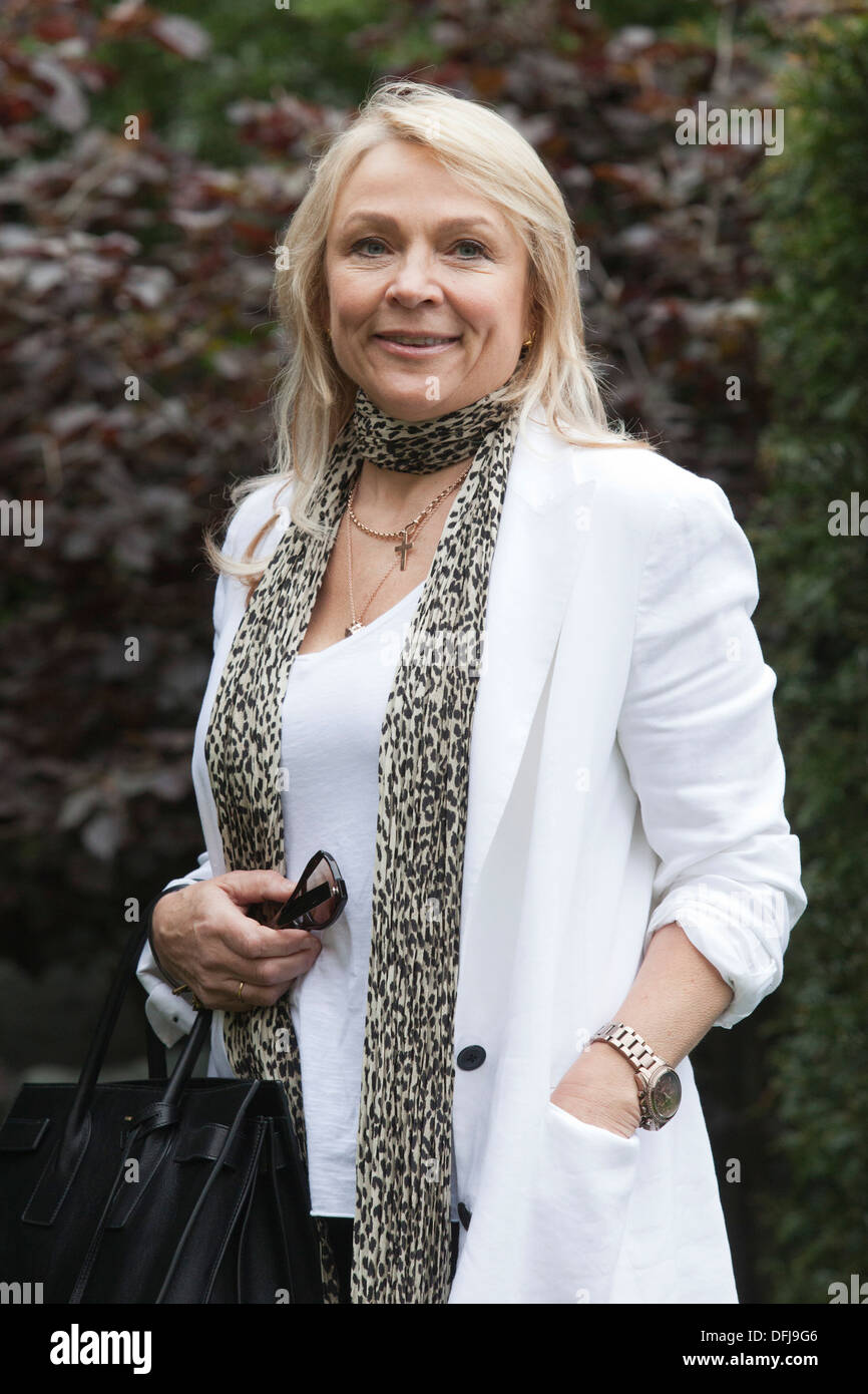 Bridget Jones-Autorin Helen Fielding bei Chelsea Flower Show Stockfoto