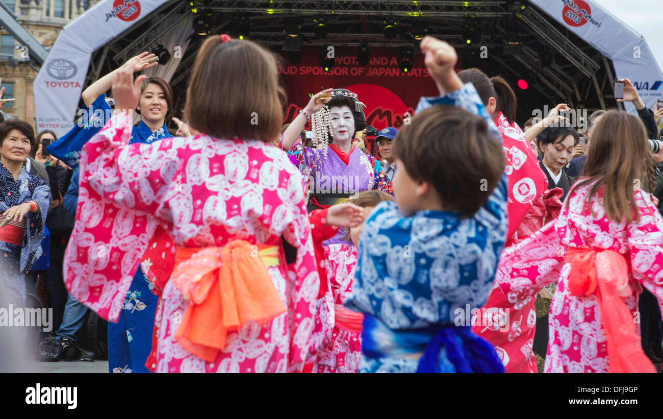 Trafalgar Square, London, UK. 5. Oktober 2013. Japan-Matsuri 2013 - Trafalgar Square, London, UK. Stockfoto