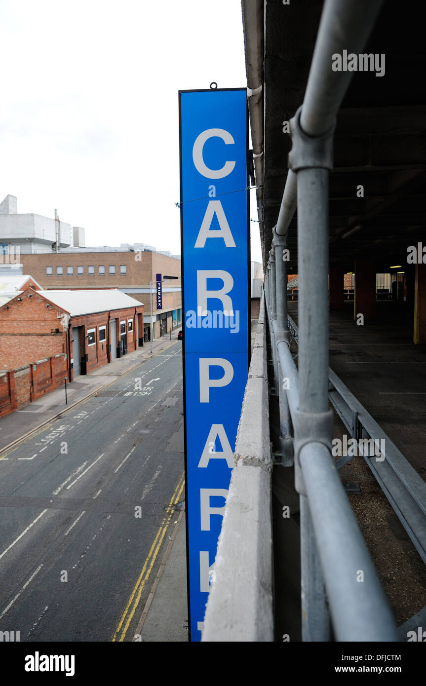 Hull Stadtzentrum, Blick vom Parkplatz. Stockfoto