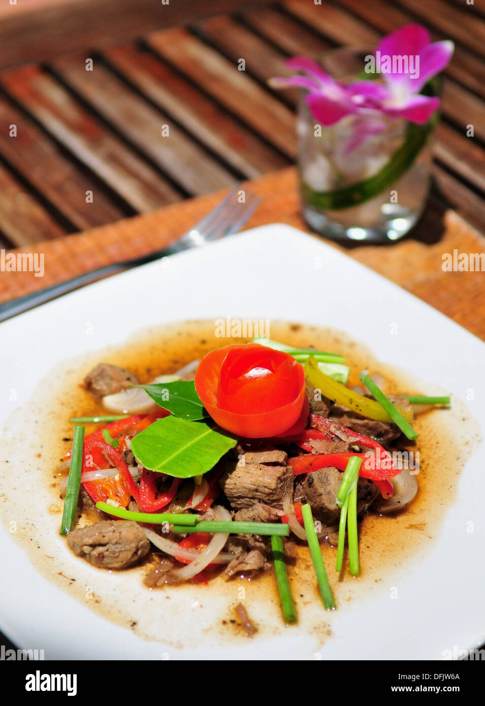 Geschmack von Thailand - ein würziger Thai Schweinefleisch Gericht Stockfoto