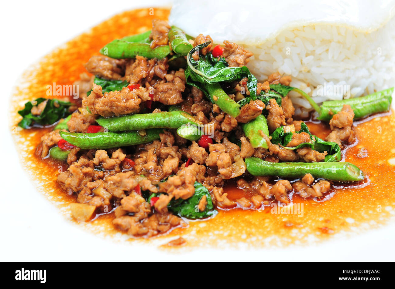Geschmack von Thailand - gebratenes Hackfleisch Schweinefleisch mit Basilikum (Pad Kraprow) Stockfoto