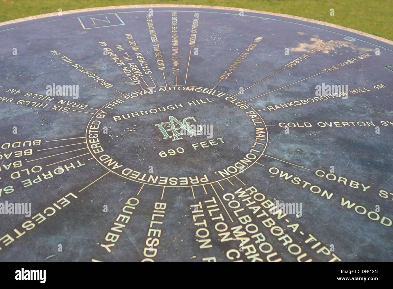 Metall gravierten Detail aus Orientierungstafel auf Burrough Hügel in der Nähe von Melton Mowbray, Leicestershire, UK Stockfoto