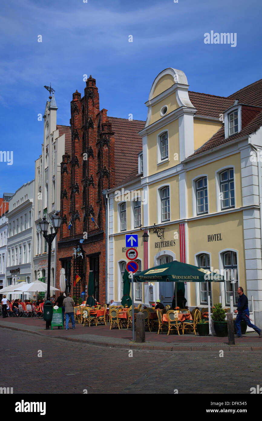 Alte Häuser am Marktplatz, Wismar, Mecklenburg-West Pomerania, Deutschland Stockfoto