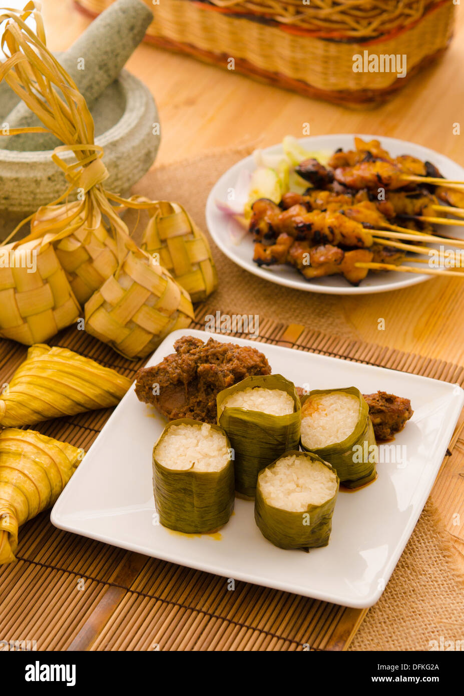 Malaiische Hari Raya Lebensmittel Lemang, Schwerpunkt lemang Stockfoto