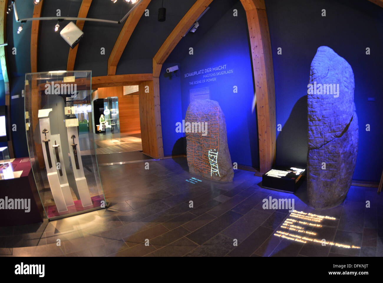Das Leben der Wikinger ist vor mehr als 1.000 Jahren Gegenstand ein beeindruckendes Museum mit einem Nachbau des ein Wikingerdorf. Touristen und Studenten deutlich über der Vergangenheit informiert werden. | Stockfoto