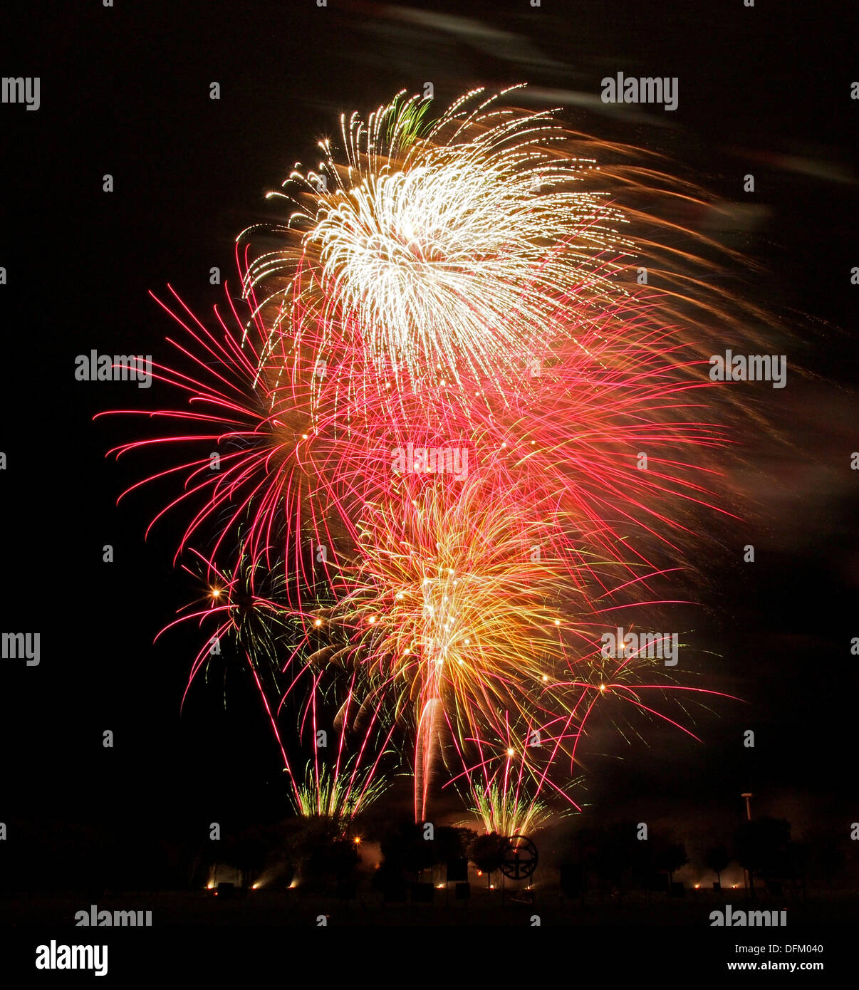 Southport, England. 6. Oktober 2013. Feuerwerk-Eintrag aus DRAGON Feuerwerk für die britische musikalischen Feuerwerk-Meisterschaft. Bildnachweis: Sue Burton/Alamy Live-Nachrichten Stockfoto