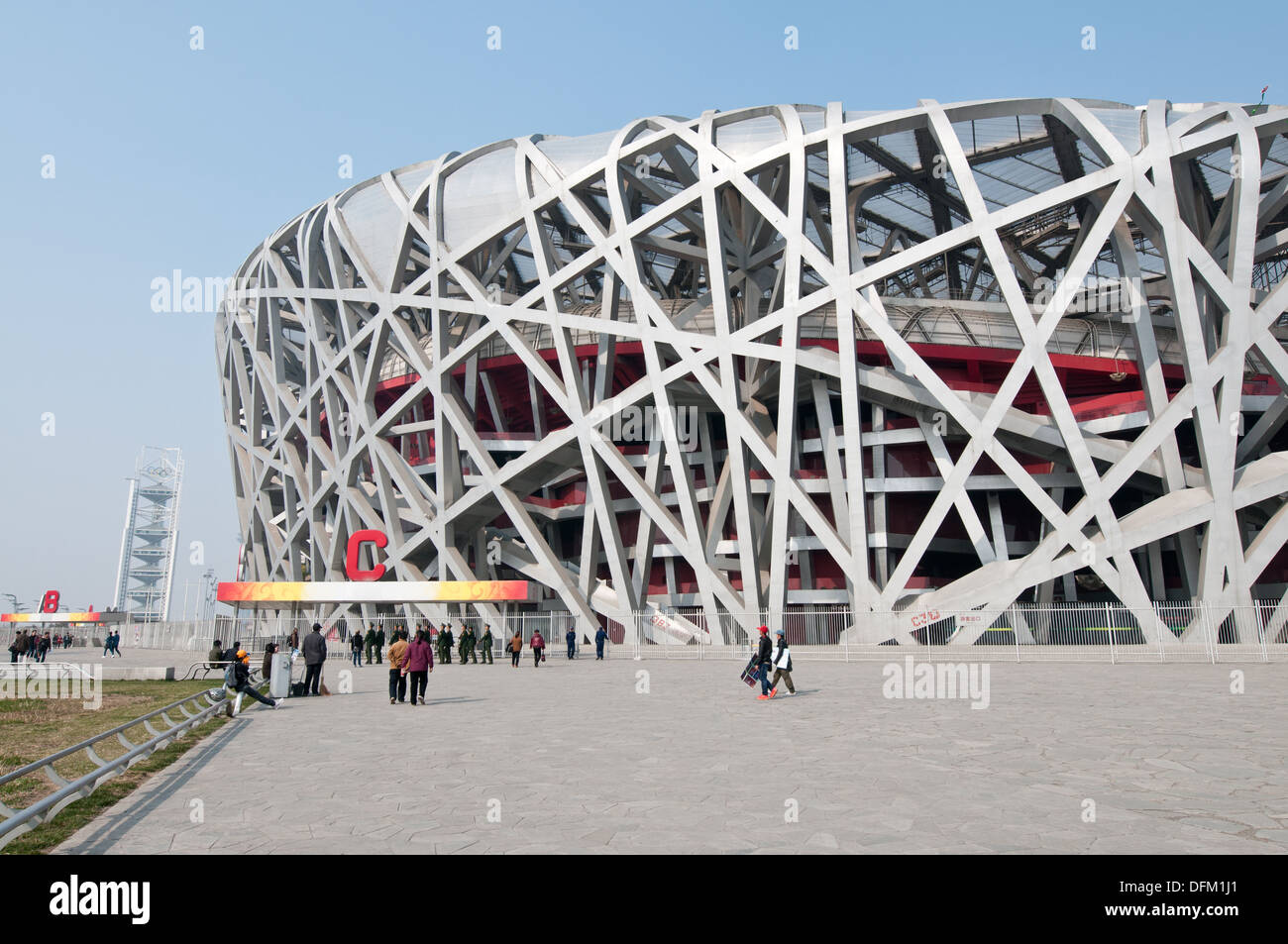 Nationalstadion, auch bekannt als das Vogelnest in Chaoyang District, Beijing, China Stockfoto