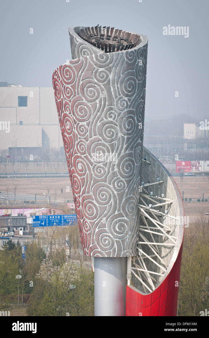 Olympische Fackel Statue im Olympic Green im Chaoyang District, Beijing, China-Build für die Olympischen Sommerspiele 2008 Stockfoto