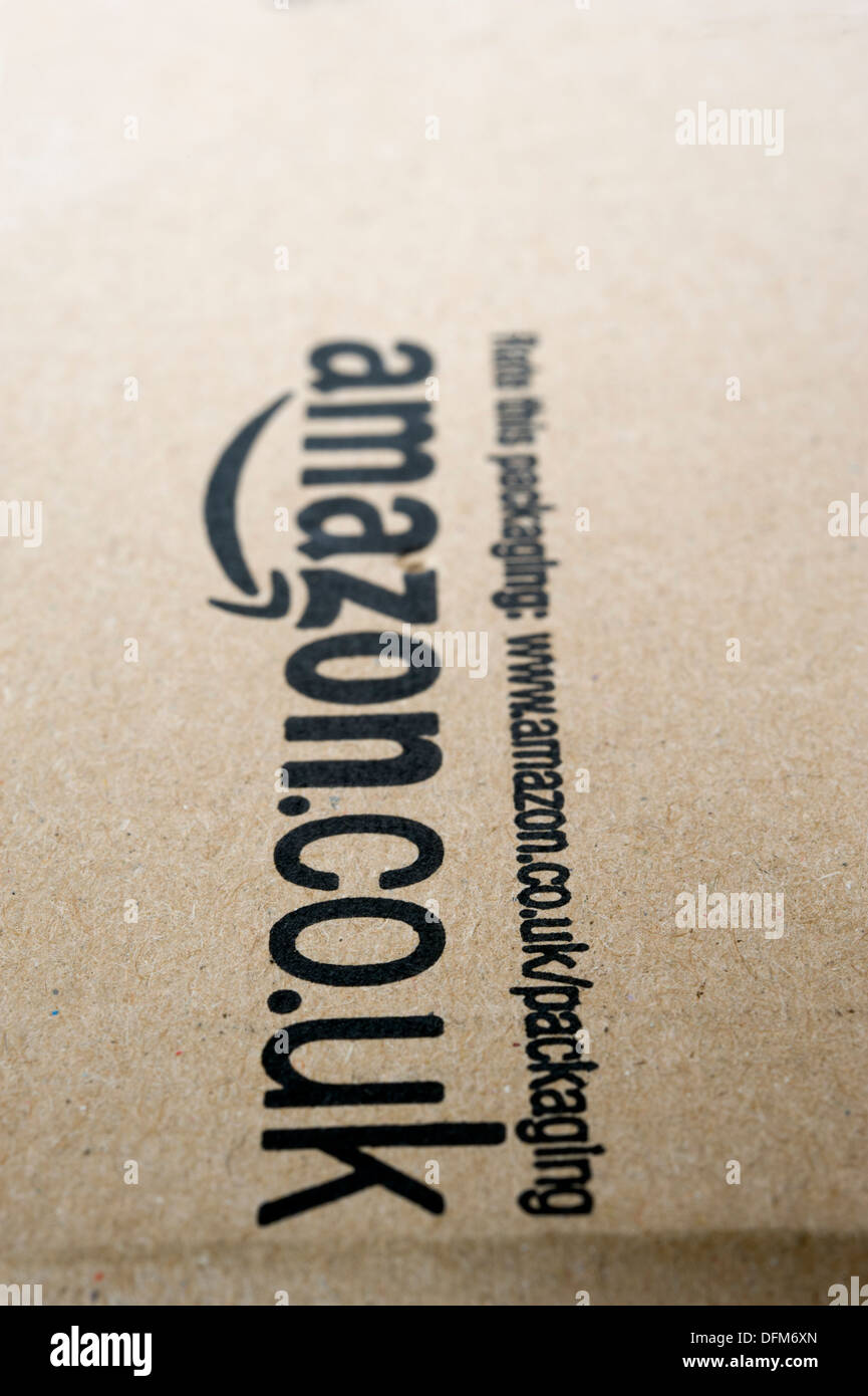 Eine Nahaufnahme von einem Amazon-Paket Stockfoto