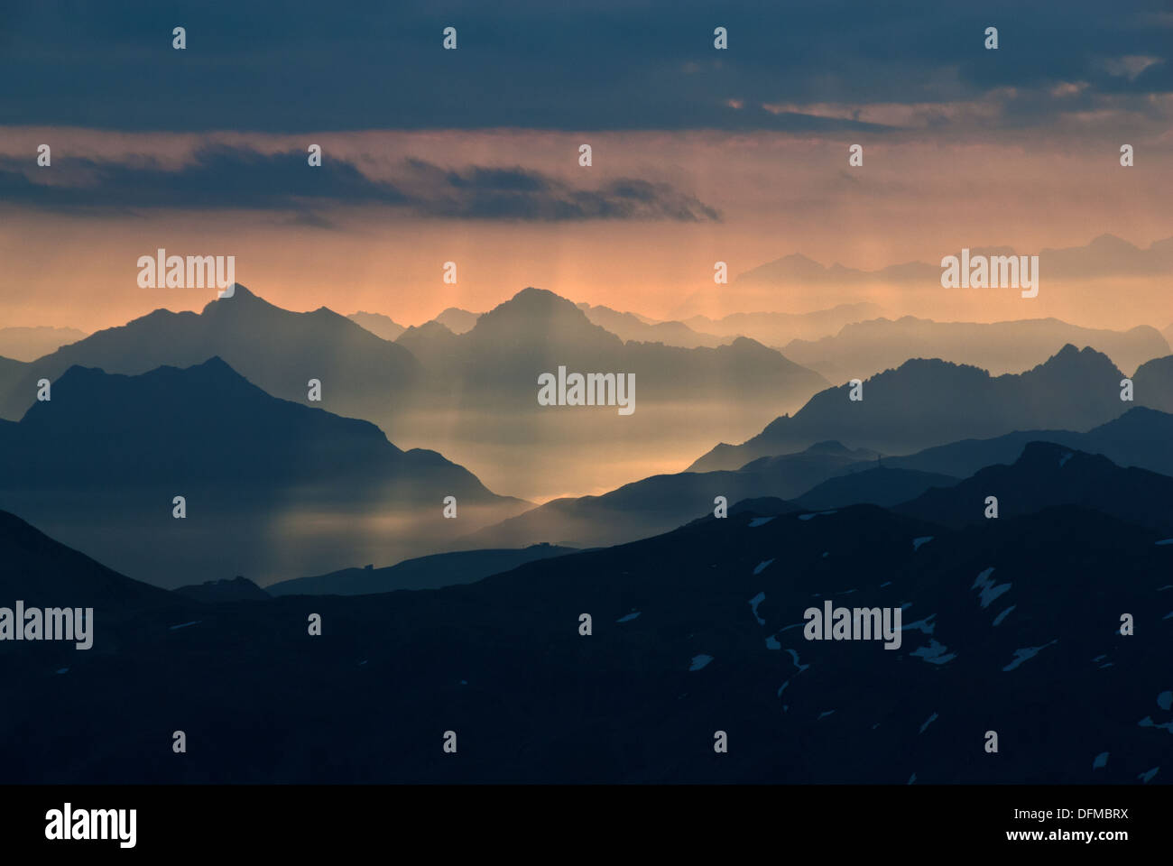 Sonnenaufgang am Piz Languard, Engadin, Graubünden. Schweiz Stockfoto