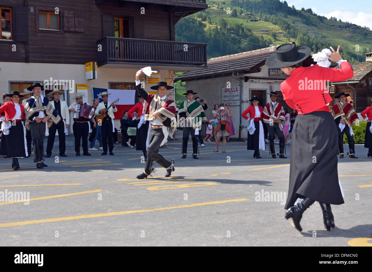 Chilenischen Tanzgruppe Danzares an der internationalen Festival der Folklore und Tanz aus den Bergen (CIME): nur zur redaktionellen Nutzung Stockfoto