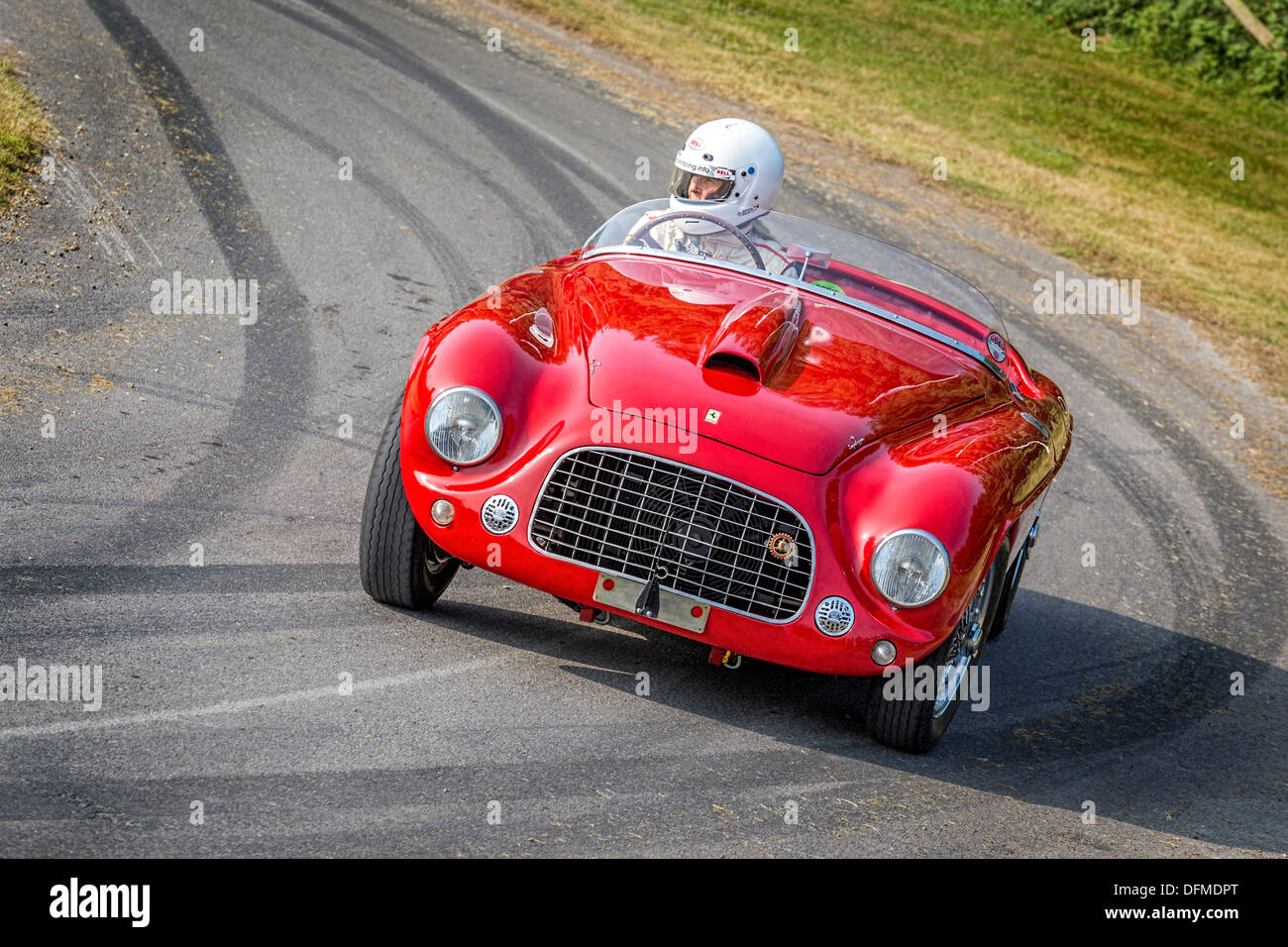 1950 Ferrari 166 MM Barchetta mit Fahrer Sally Mason-Styrron auf die 2013 Goodwood Festival of Speed, Sussex, UK. Stockfoto