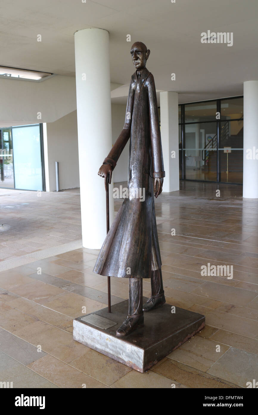 voller Länge Statue von General Charles De Gaulle am Memorial Museum Colombey-Les-Deux gründet France 132666 Charles De Gaulle Stockfoto