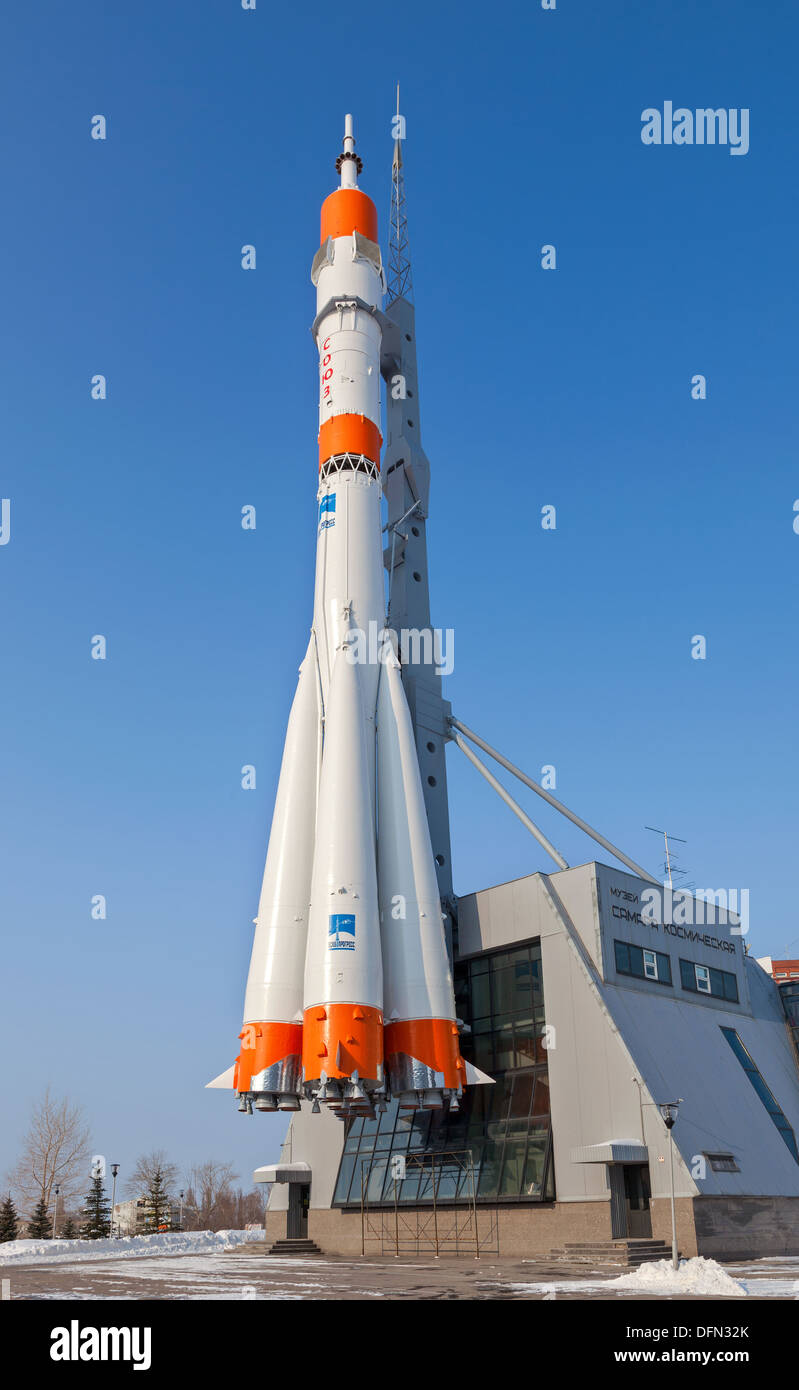 Echte "Sojus" Art Rakete als Denkmal Stockfoto