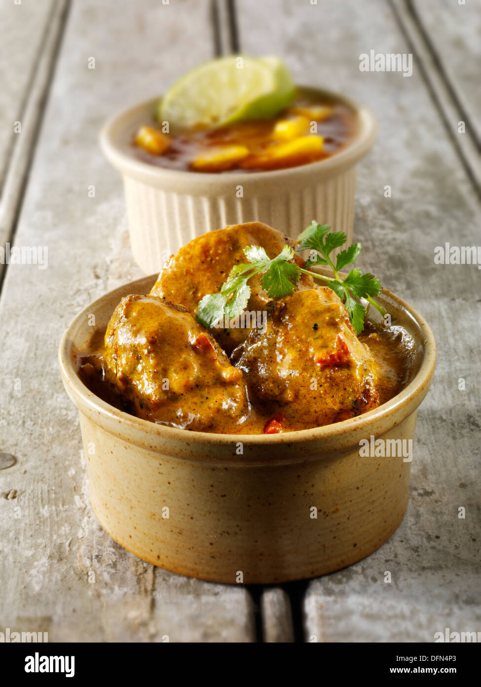 Chicken Vindaloo, Pilau Reis & Naan Brot. Tradional Bangladesch curry Stockfoto
