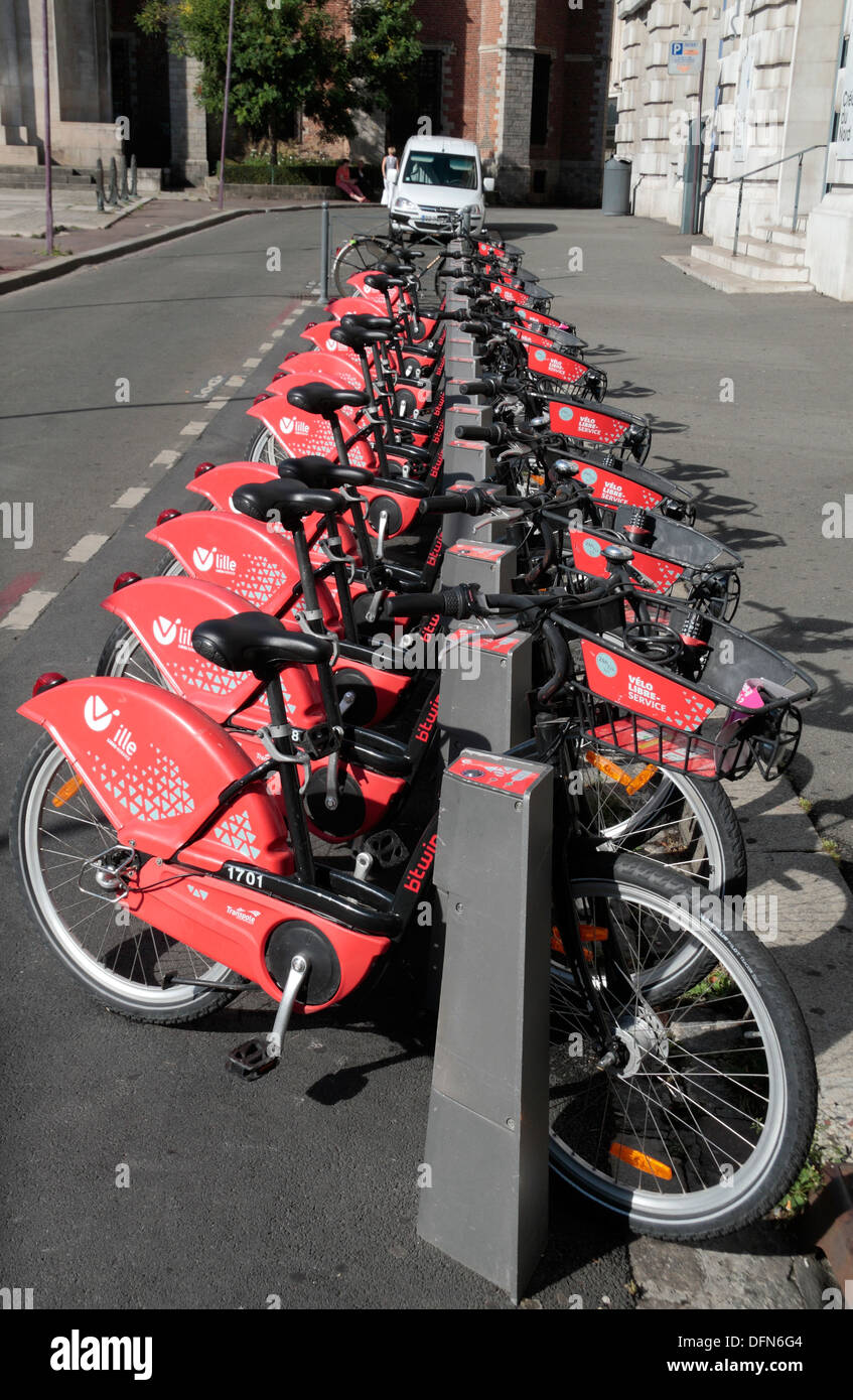 Eine Station vom, das öffentliche Fahrrad Verleih System in Lille, Nord-Pas-de-Calais, Nord, Frankreich. Stockfoto