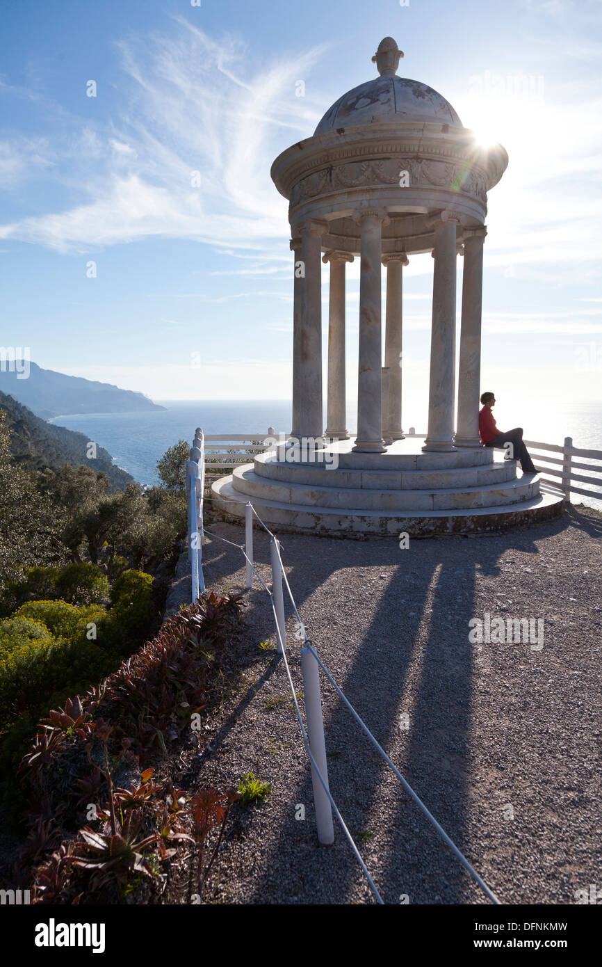 Pavillon mit Blick auf das Mittelmeer, Son Marroig, ehemaligen Landsitz des Erzherzogs Ludwig Salvator von Österreich, S Stockfoto