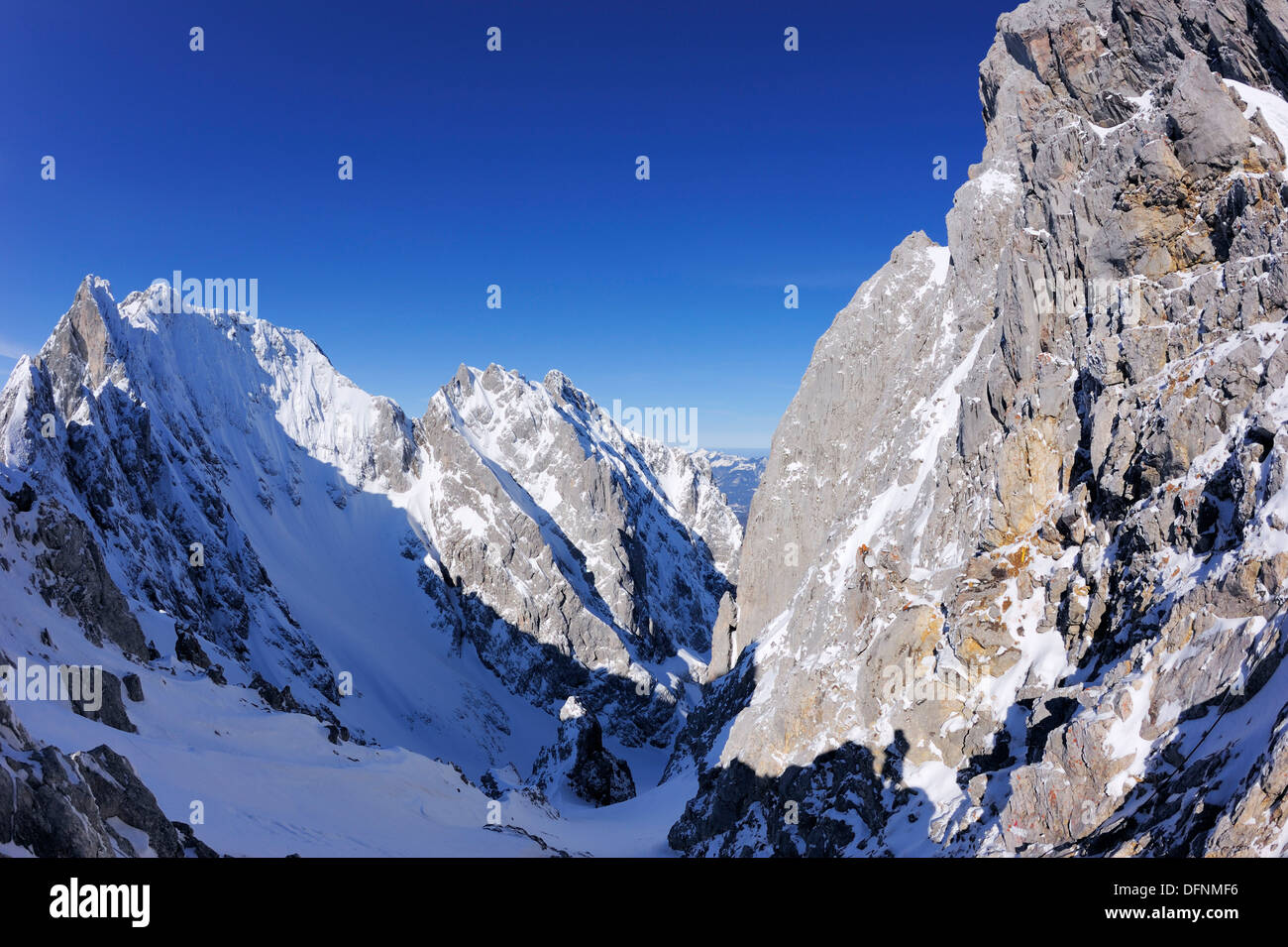 Ansicht um Treffauer, Sonneck und Ellmauer Halt, Kaiser express Backcountry-Ski-Tour, Ellmauer Halt, Wilder Kaiser, Kaiser Gebirge Stockfoto