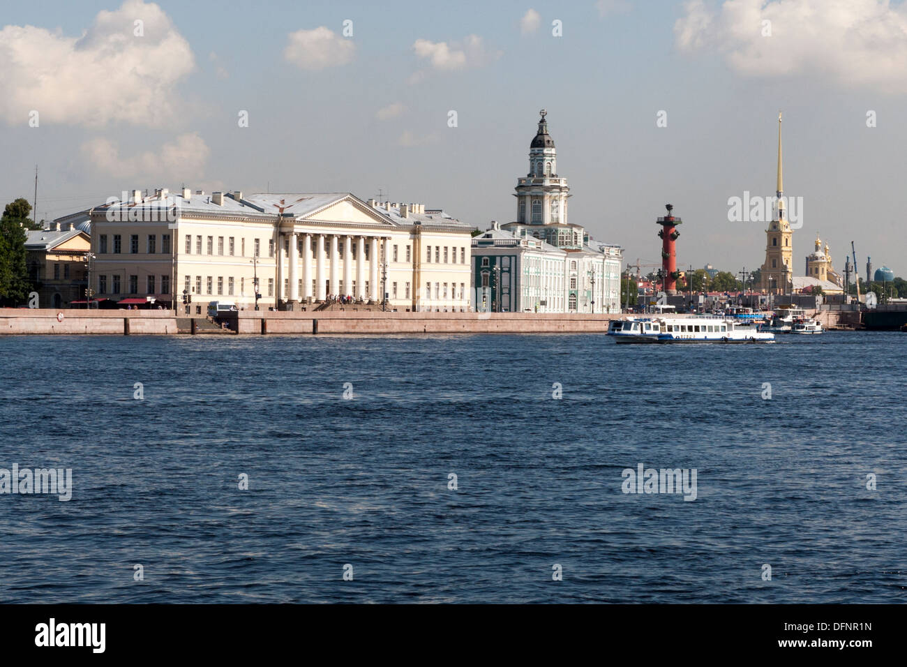Kunstkammer, Ethnologisches Museum und Anthropologie, Peter und Paul Festung von Blagoveschenskly Brücke, St. Peteresburg, Russland Stockfoto