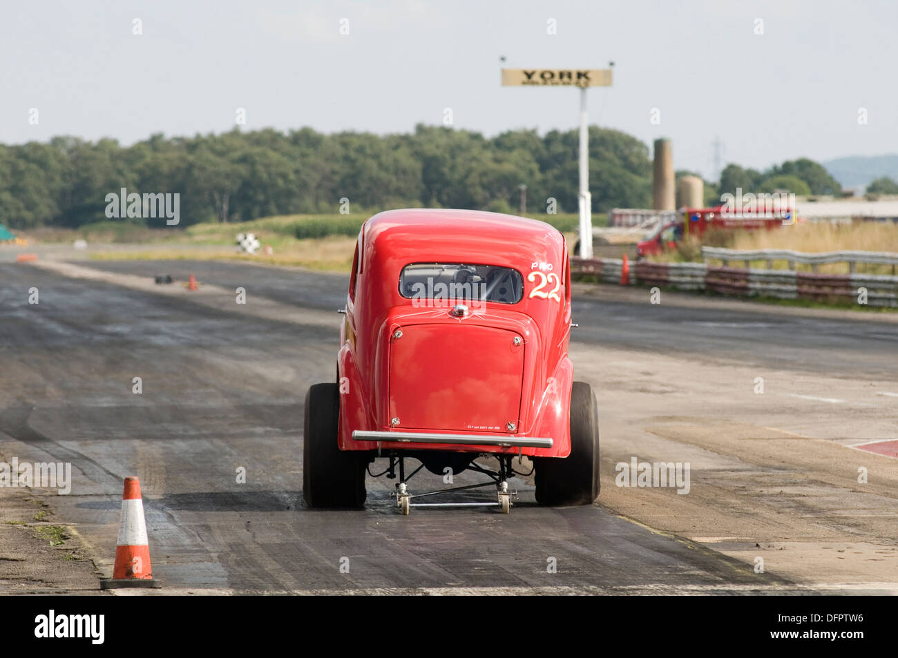 1960 Gasser Stil Ford Pop beliebte ziehen Auto Stockfoto