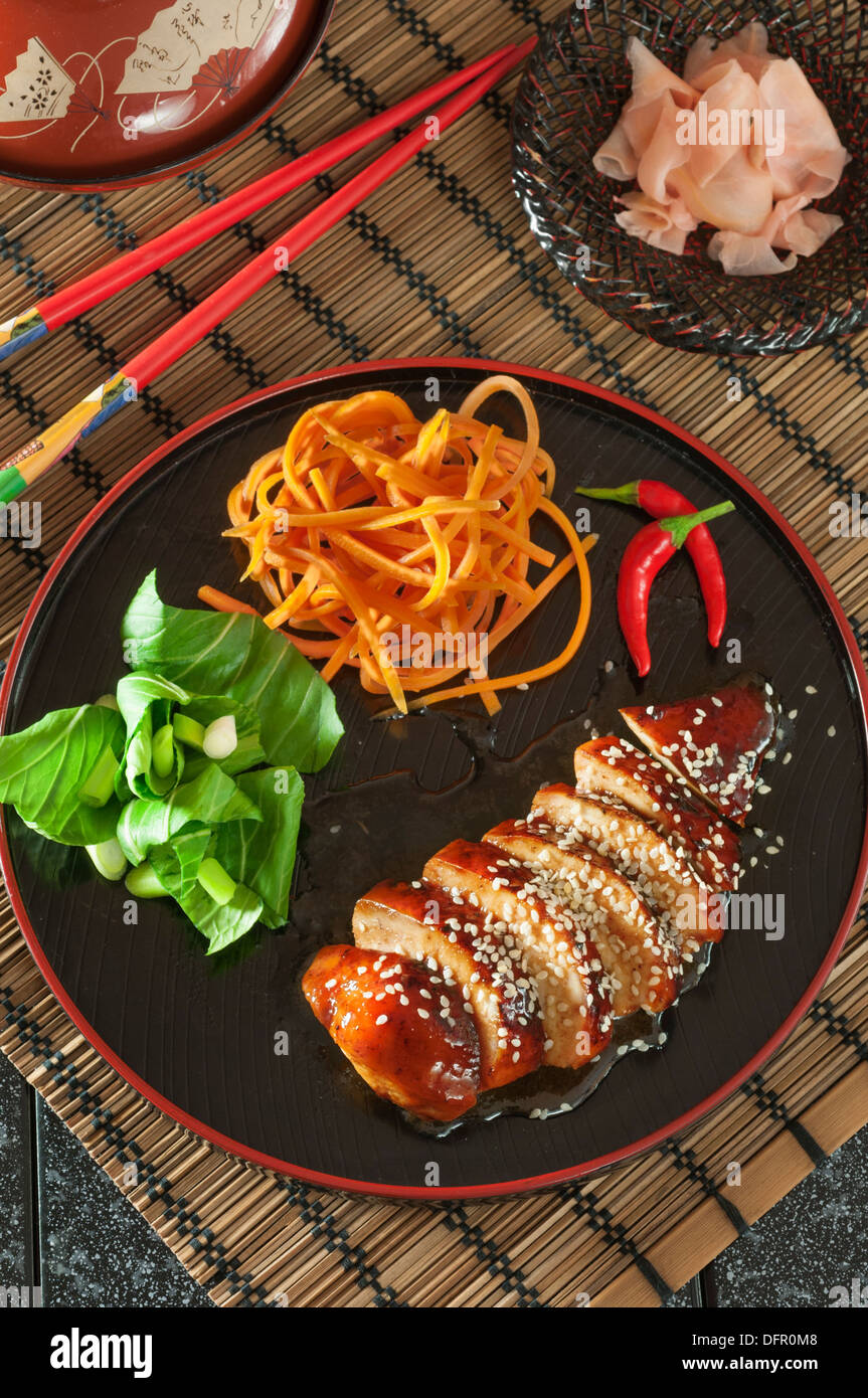 Chicken Teriyaki gegrillte marinierte Huhn im japanischen Stil Stockfoto
