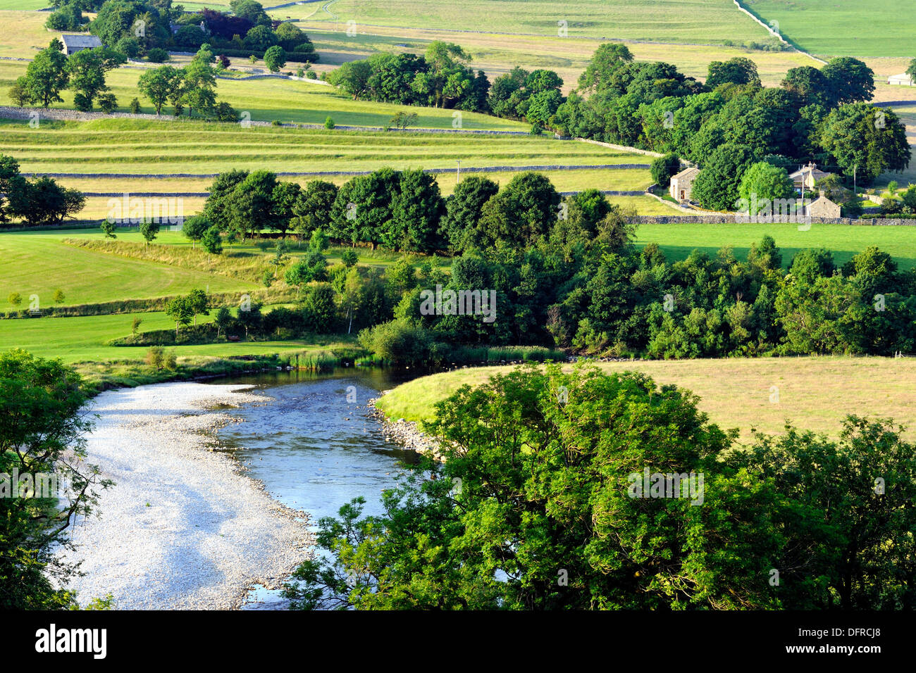 Die unvergleichliche Schönheit der Wharfedale, Burnsall, Yorkshire Dales National Park, England Stockfoto