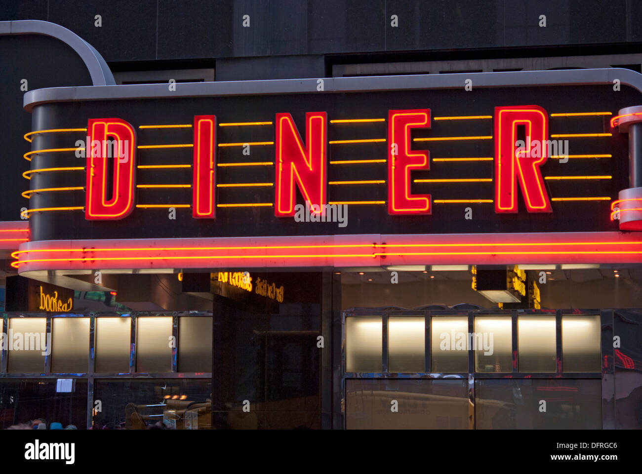 Leuchtreklame von Brooklyn Diner Restaurant am Times Square in New York Stockfoto